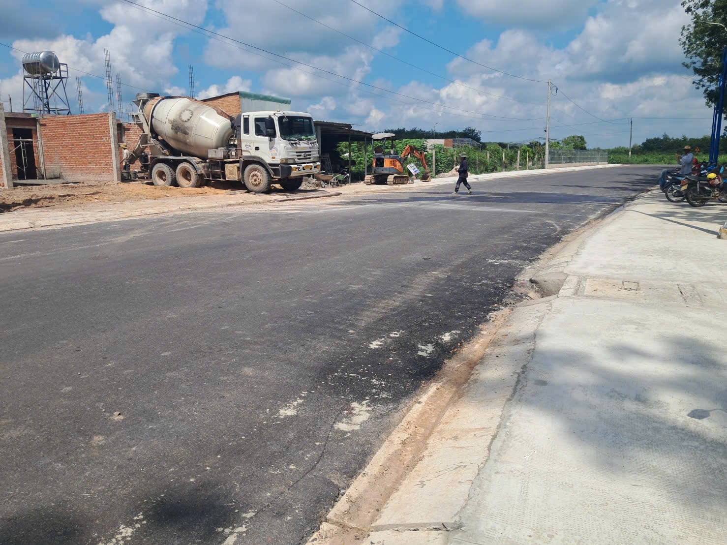 Cần bán nhanh khu đất vườn TT Chơn thành-TP Đồng Nai, dt 750m2 có sẵn 150 m2 thổ cư giá nhỉnh 1 tỷ
