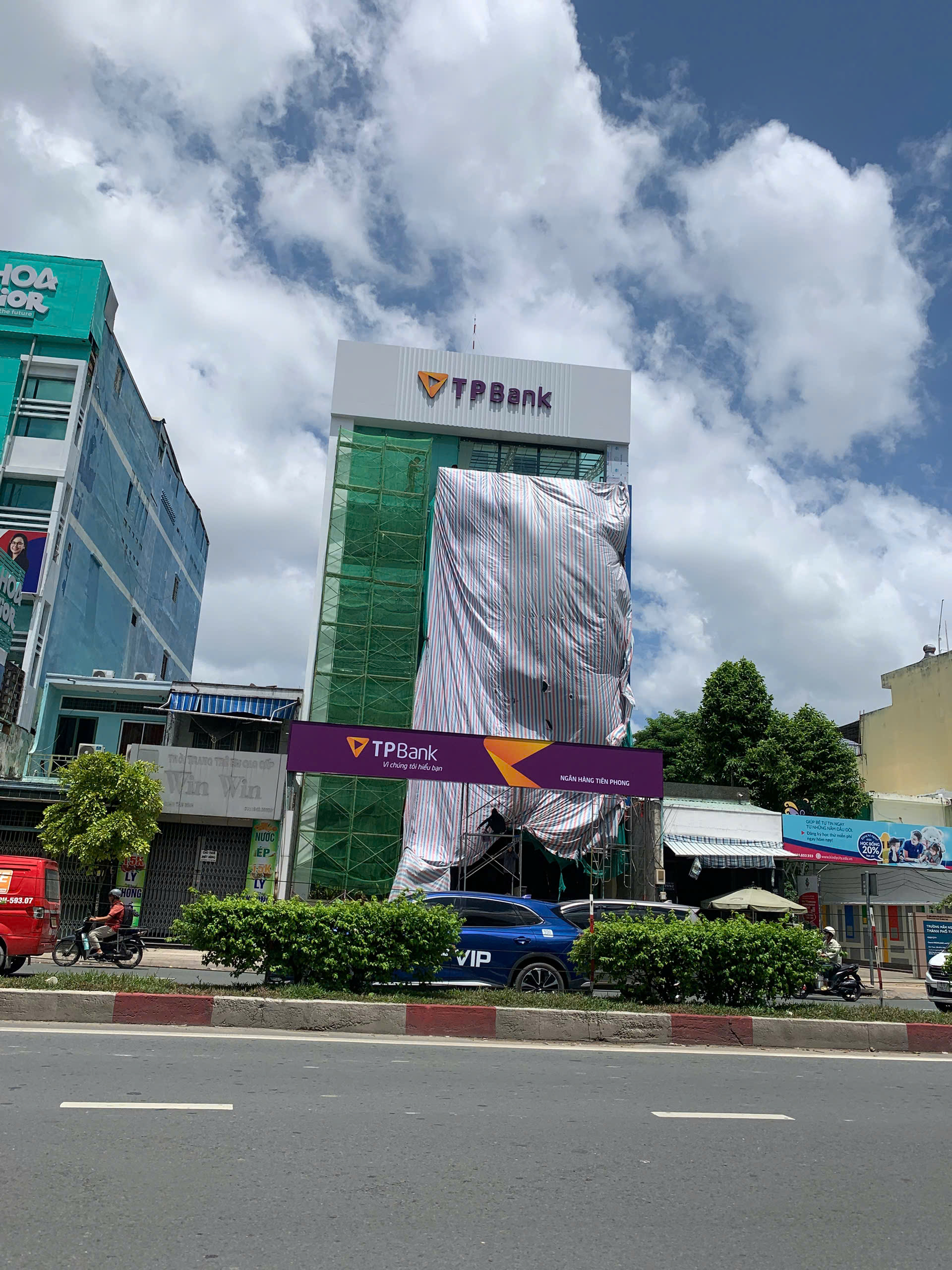 Bán Nhanh Tòa Nhà Mặt Tiền 433 Cộng Hòa, Phường 15, Quận Tân Bình Bán Nhanh Tòa Nhà Mặt Tiền 433 Cộng Hòa, Phường 15, Quận Tân Bình