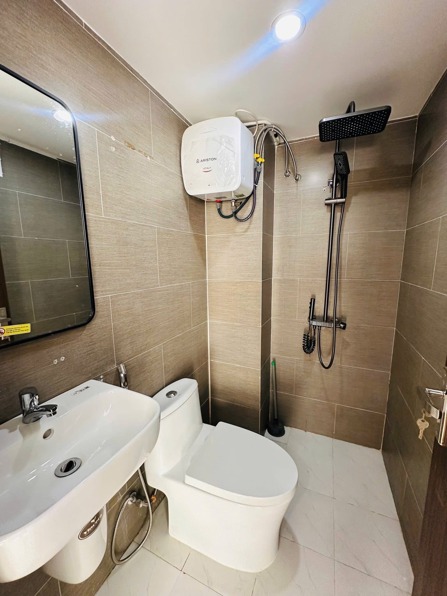 CHO THUÊ TOÀ CĂN HỘ 18 PHÒNG TẠI ĐƯỜNG LÊ ĐÌNH LÝ GIÁ CHỐT 130TR 