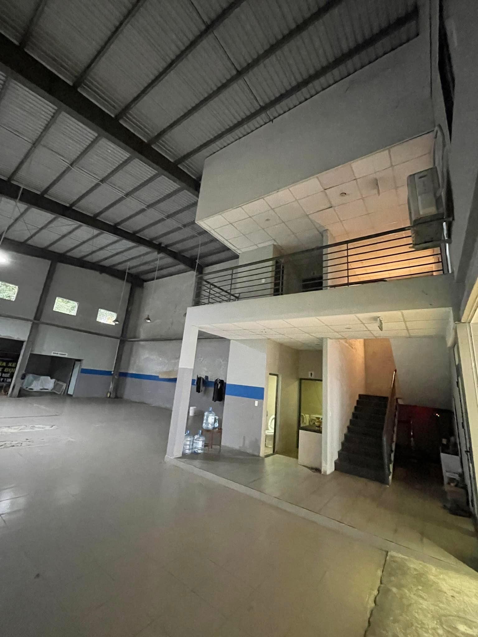 CHO THUÊ MẶT BẰNG 700M2 ĐƯỜNG 2/9 TP ĐÀ NẴNG GIÁ 120 TRIỆU MỞ SHOW ROM ĐẸP CHO THUÊ MẶT BẰNG 700M2 ĐƯỜNG 2/9 TP ĐÀ NẴNG GIÁ 120 TRIỆU MỞ SHOW ROM ĐẸP