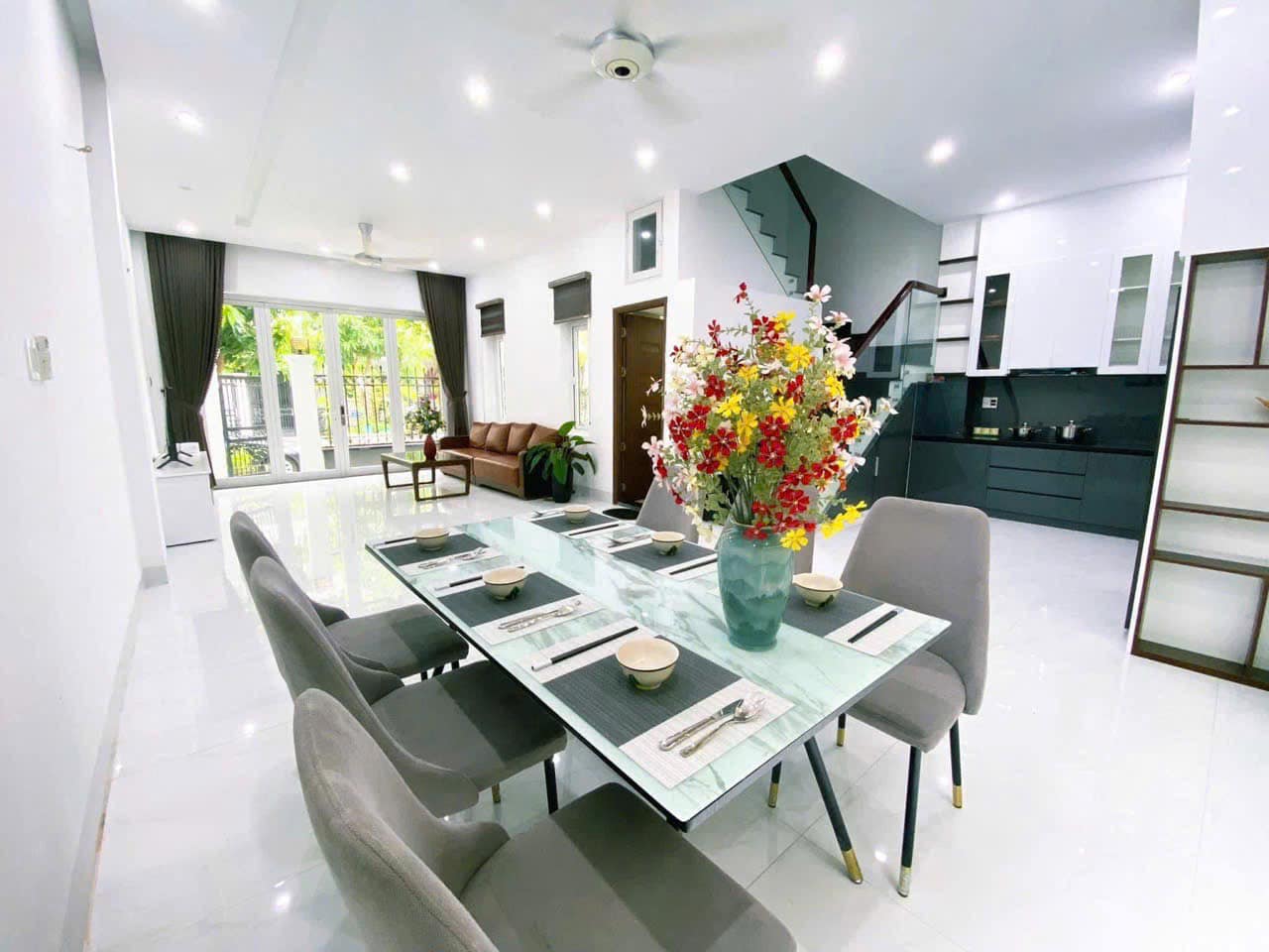 CHO THUÊ BIỆT THỰ LIỀN KỀ PHÚ GIA COMPOUD 144 ÔNG ÍCH KHIÊM ĐÀ NẴNG GIÁ 22 TRIỆU CHO THUÊ BIỆT THỰ LIỀN KỀ PHÚ GIA COMPOUD 144 ÔNG ÍCH KHIÊM ĐÀ NẴNG GIÁ 22 TRIỆU