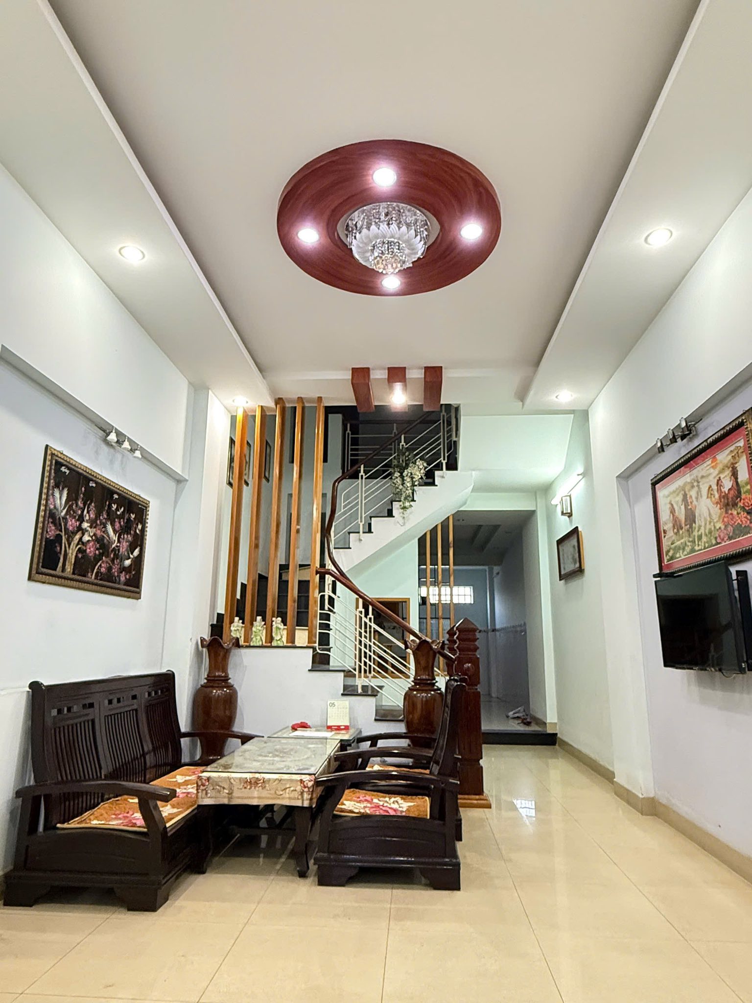 CHO THUÊ NHÀ 3 TẦNG 4PN MẶT TIỀN AN THƯỢNG GẦN CHÂU THỊ VĨNH TẾ GIÁ 20 TRIỆU ALO XEM NHÀ 0909758111