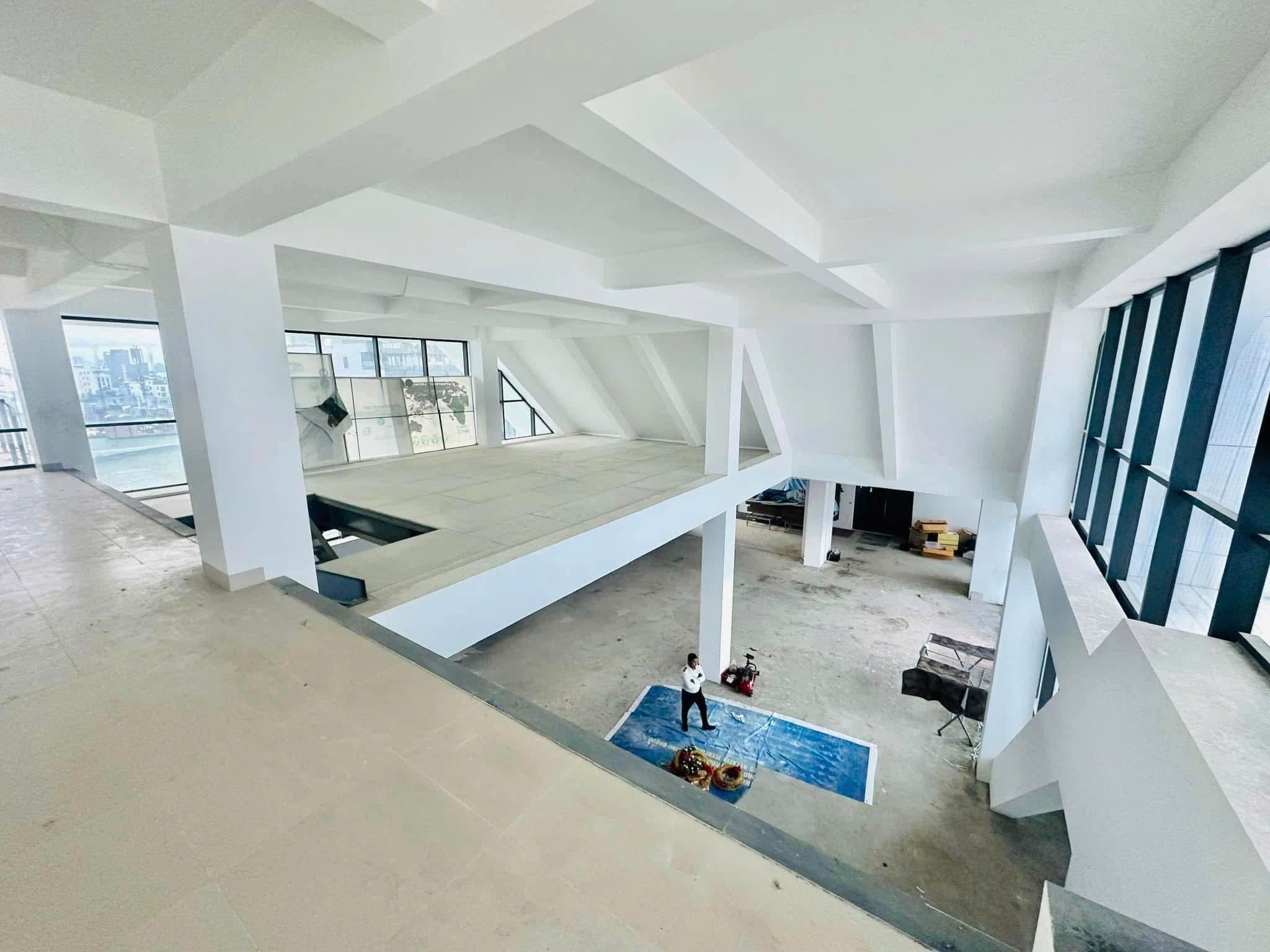 CHO THUÊ MẶT BẰNG 700M2 TRONG KHÁCH SẠN 5 SAO MẶT TIỀN BIỂN VÕ NGUYÊN GIÁP GIÁ 350 TRIỆU CHO THUÊ MẶT BẰNG 700M2 TRONG KHÁCH SẠN 5 SAO MẶT TIỀN BIỂN VÕ NGUYÊN GIÁP GIÁ 350 TRIỆU