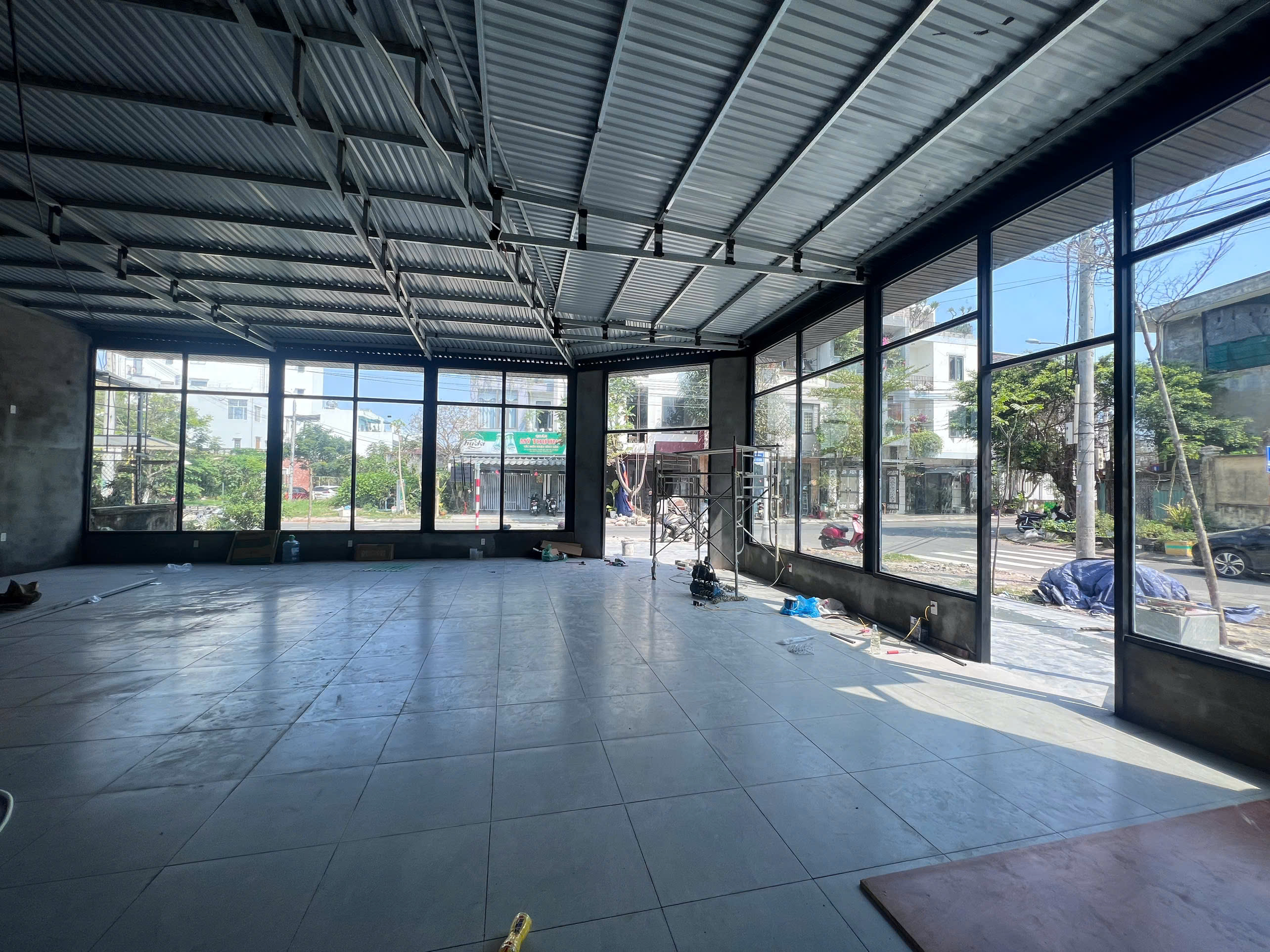 CHO THUÊ LÔ GÓC 240M2 GẦN TRẦN BẠCH ĐẰNG GIÁ 39 TRIỆU/THÁNG CHO THUÊ LÔ GÓC 240M2 GẦN TRẦN BẠCH ĐẰNG GIÁ 39 TRIỆU/THÁNG