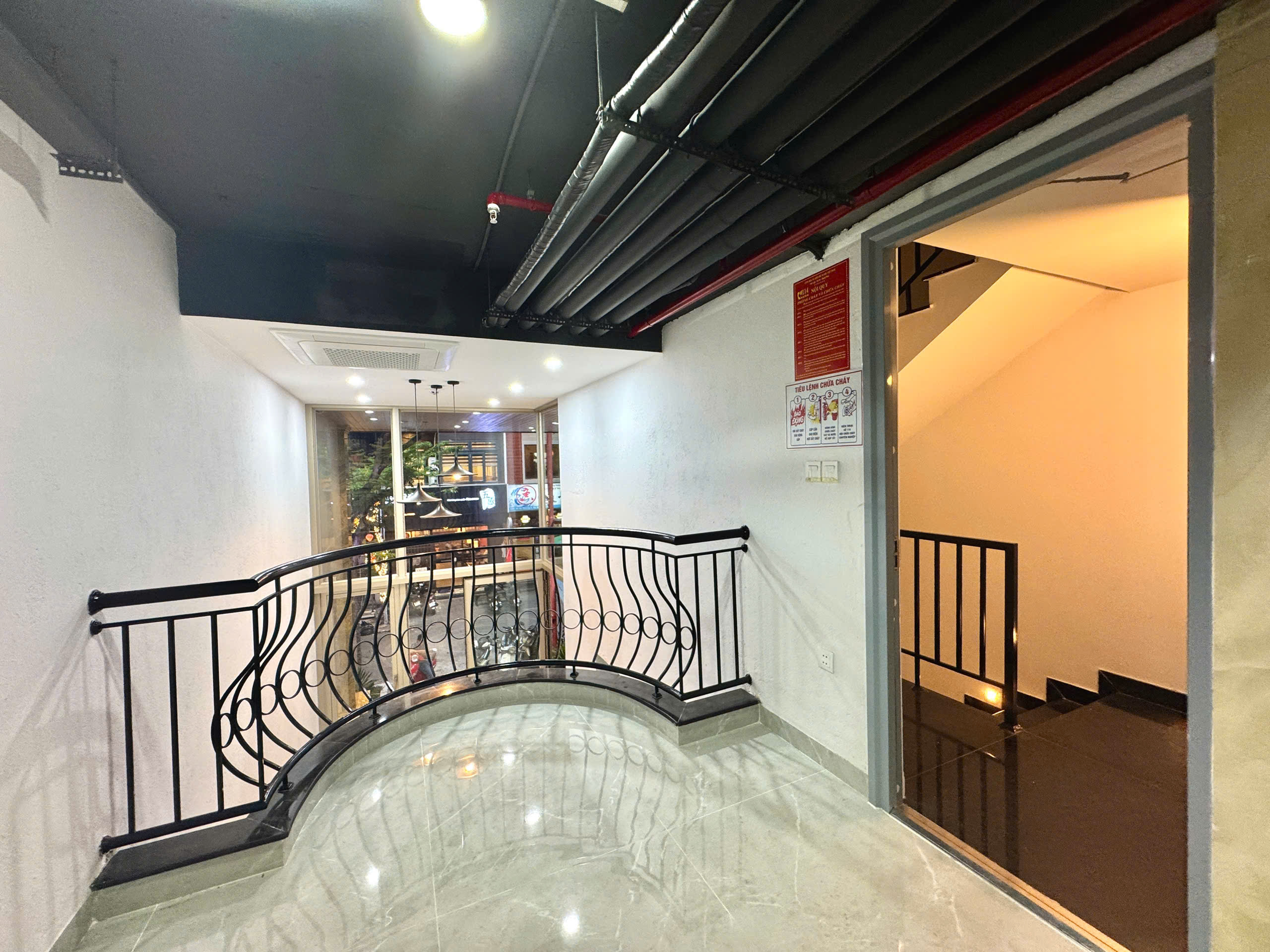 CHO THUÊ MẶT BẰNG MẶT TIỀN PHỐ TÂY ĐÀ NẴNG DIỆN TÍCH SD 120M2 GIÁ 30TRIEU CHO THUÊ MẶT BẰNG MẶT TIỀN PHỐ TÂY ĐÀ NẴNG DIỆN TÍCH SD 120M2 GIÁ 30TRIEU