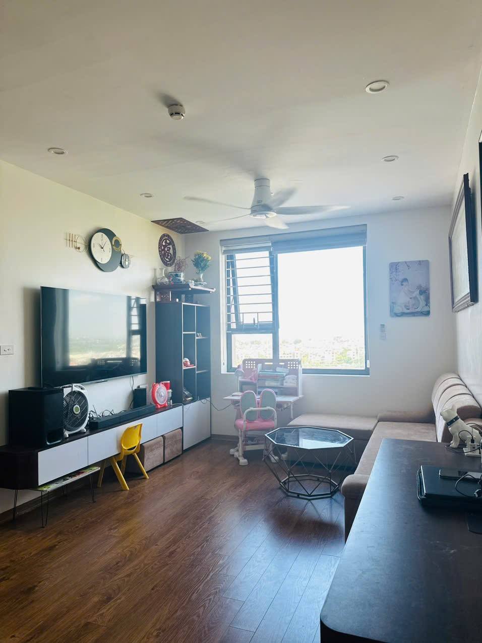 Chung cư giá rẻ tại Hải Dương cần bán cắt lỗ chỉ nhỉnh 1,5 tỷ. Chung cư giá rẻ tại Hải Dương cần bán cắt lỗ chỉ nhỉnh 1,5 tỷ.