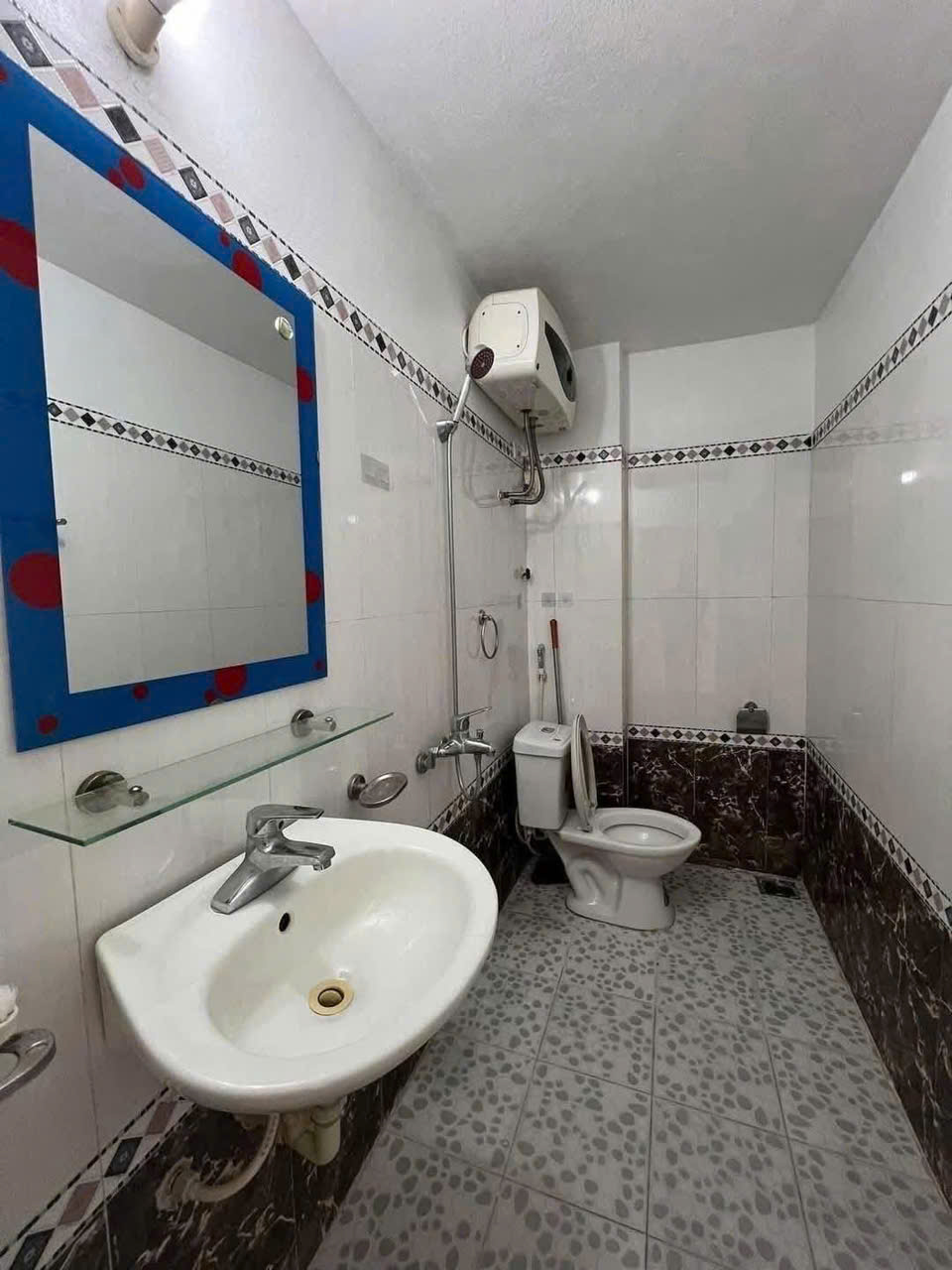 Nhà phố giá rẻ tại trung tâm Tp Hải Dương cần bán gấp. Nhà phố giá rẻ tại trung tâm Tp Hải Dương cần bán gấp.