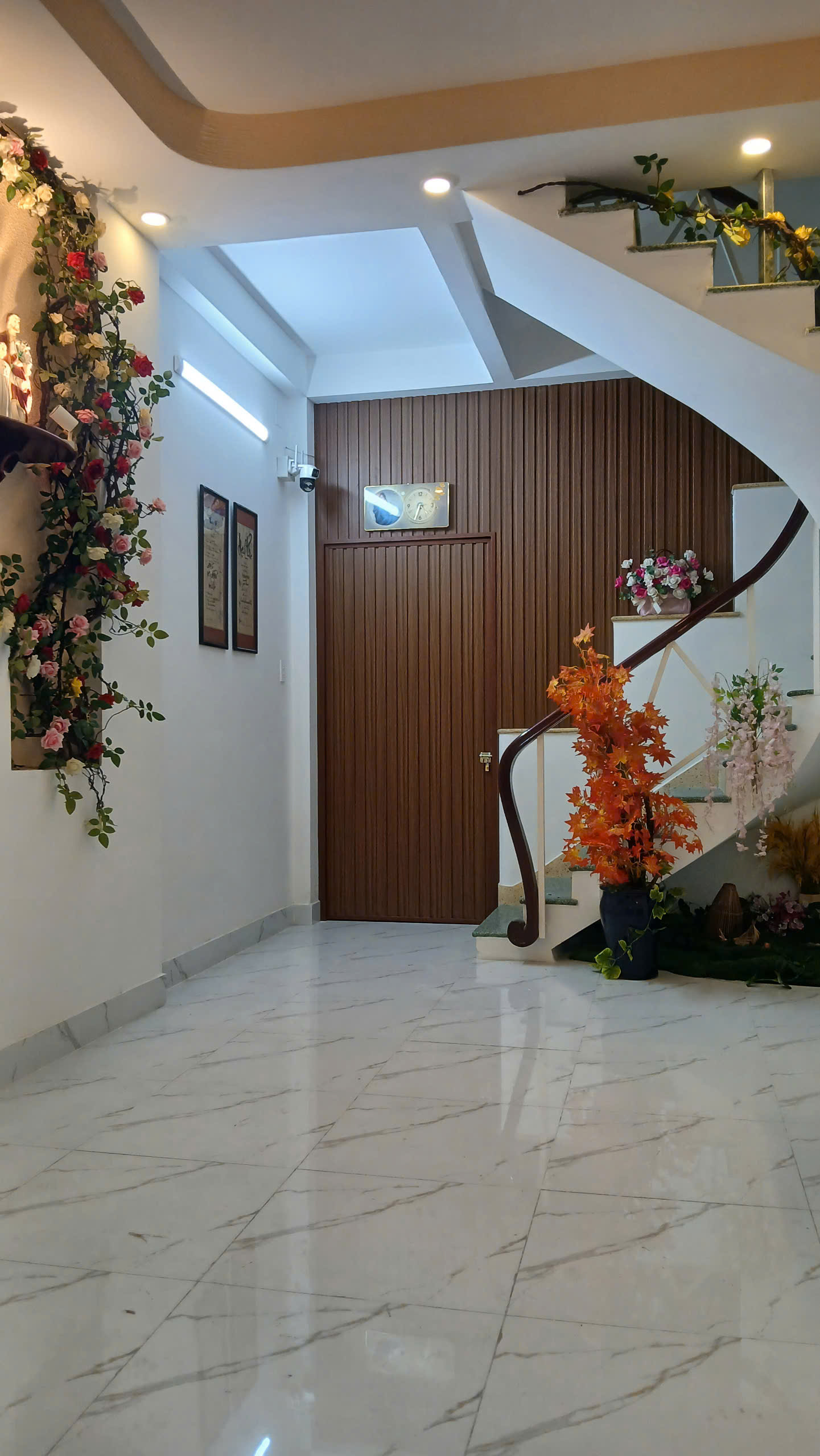 BÁN NHÀ QUẬN 7, ĐƯỜNG SỐ 19, PHƯỜNG TÂN QUY, 4 TẦNG, THU NHẬP 20TR/TH