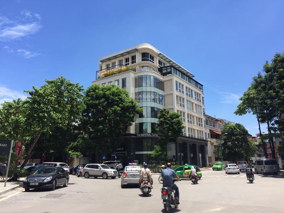 Bán tòa nhà mặt phố Hoàng Cầu 128m2, 2 mặt đường, kinh doanh đắc địa nhất phố Bán tòa nhà mặt phố Hoàng Cầu 128m2, 2 mặt đường, kinh doanh đắc địa nhất phố
