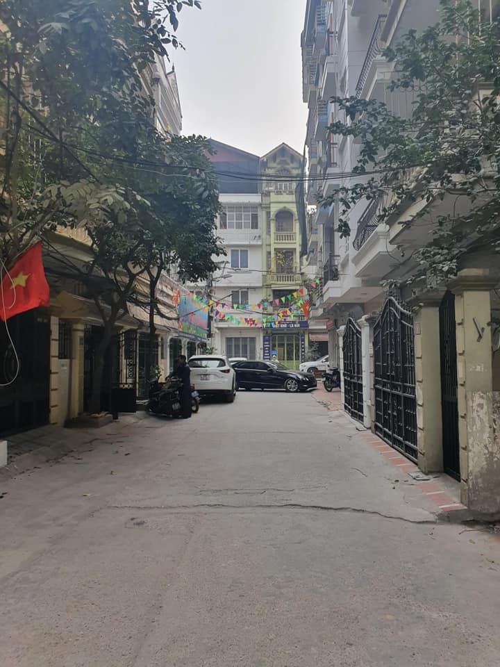 Bán nhà phân lô Linh Lang, 116m2, MT 5m, gần phố, ngõ ô tô , kinh doanh Bán nhà phân lô Linh Lang, 116m2, MT 5m, gần phố, ngõ ô tô , kinh doanh