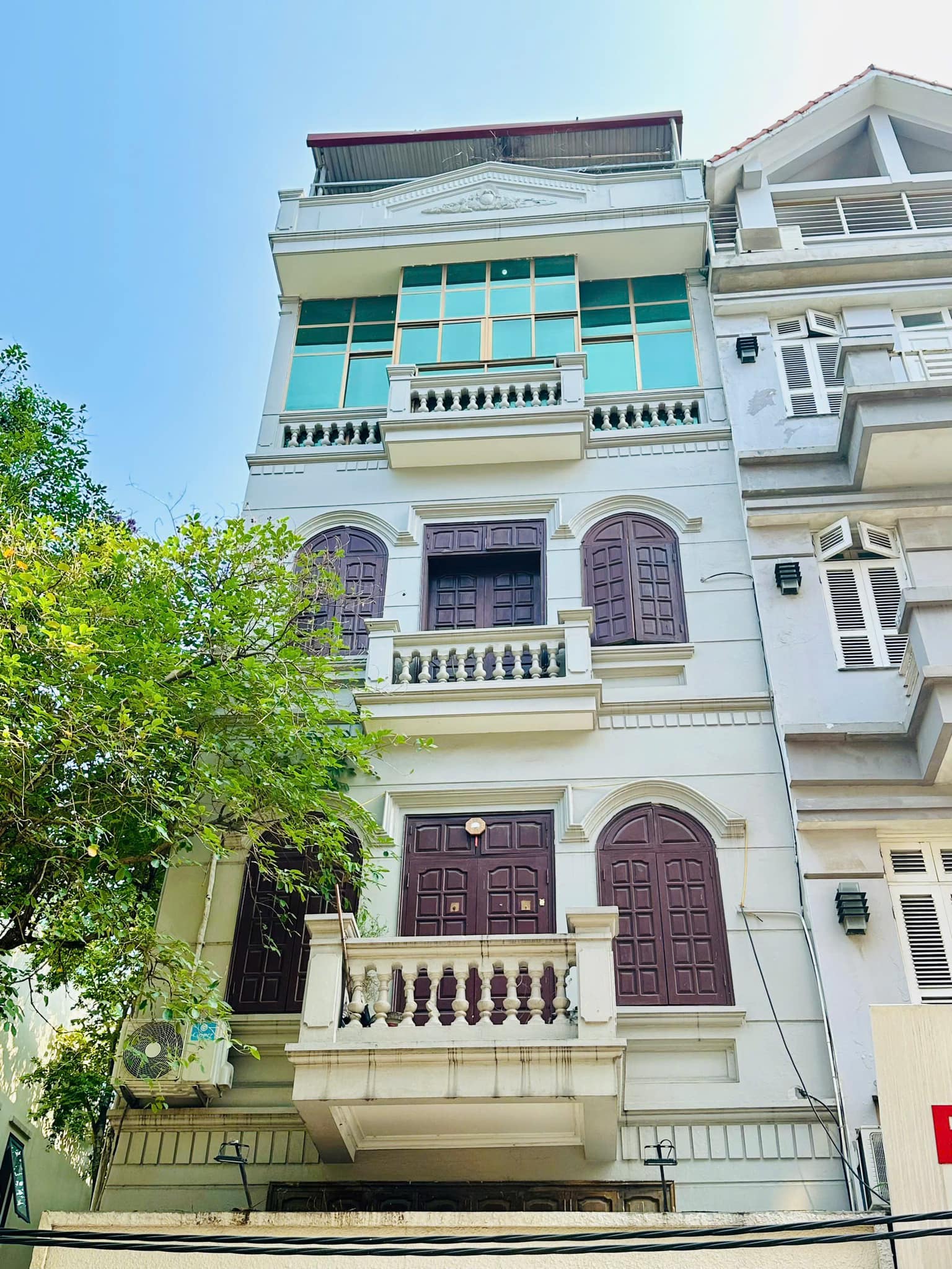 Bán nhà phố Đào Tấn, vỉa hè ô tô tránh, kinh doanh, 80m2 mặt tiền 5.5m giá bán 30 tỷ Bán nhà phố Đào Tấn, vỉa hè ô tô tránh, kinh doanh, 80m2 mặt tiền 5.5m giá bán 30 tỷ