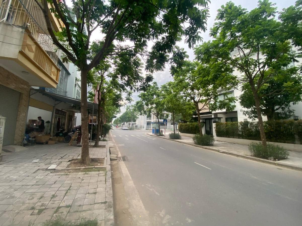 Bán biệt thự KĐT Làng quốc tế Thăng Long – Trần Đăng Ninh, 250m2 quá hiếm đẹp Bán biệt thự KĐT Làng quốc tế Thăng Long – Trần Đăng Ninh, 250m2 quá hiếm đẹp