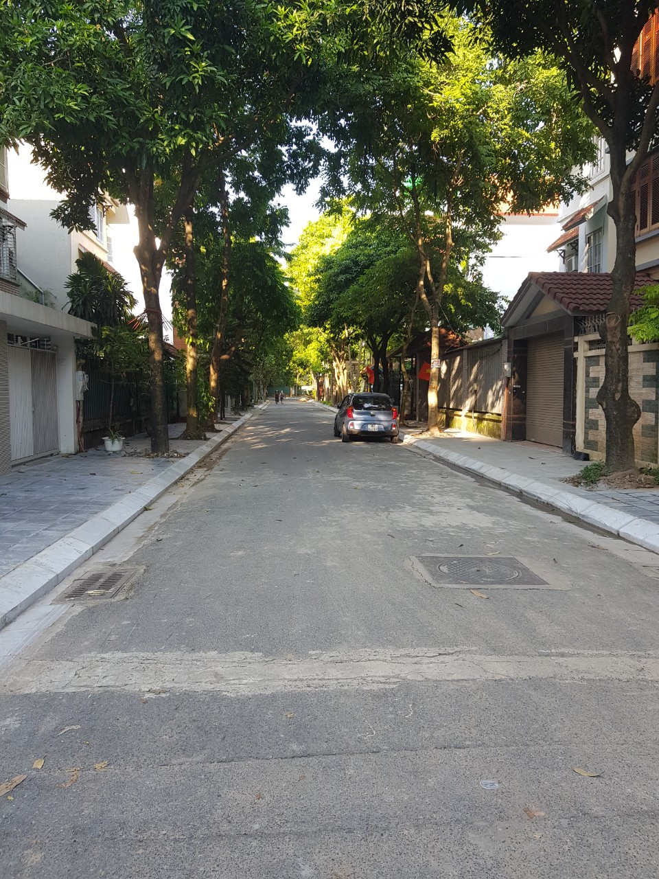 Bán biệt thự Thành Thái gần Công viên Cầu Giấy, 240m2 MT 15m đẹp nhất khu