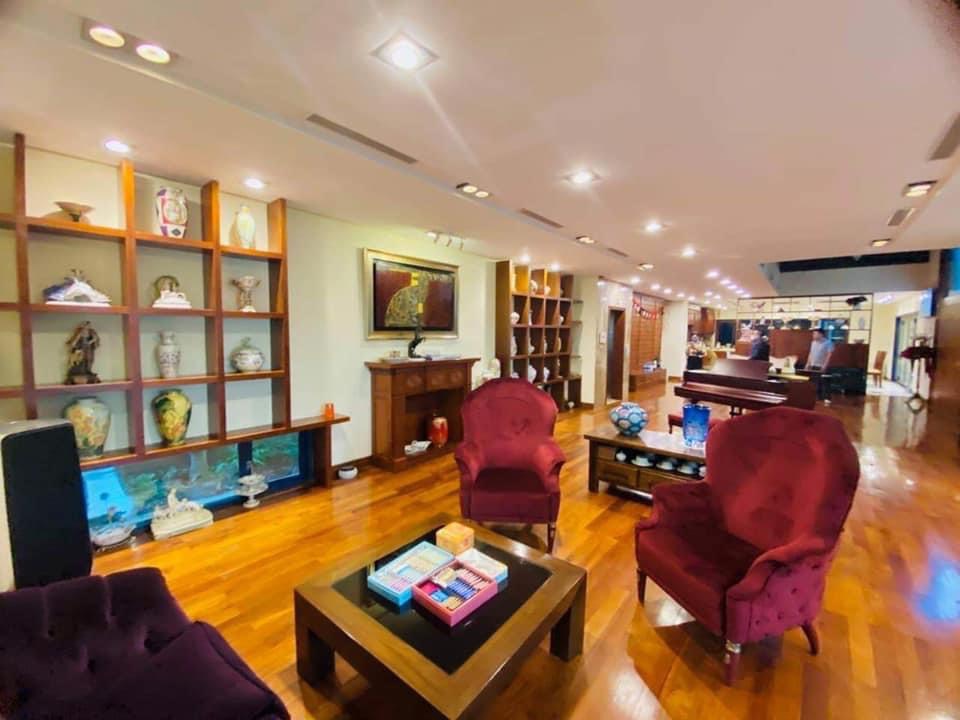 Bán biệt thự Nam Trung Yên 176m2 MT 12m, view sân chơi thoáng sáng