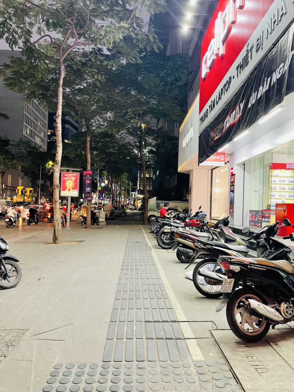 Bán nhà phố Thái Hà vị trí tuyệt đẹp, nhà 2 mặt đường, 55m2 luôn được thuê ổn định Bán nhà phố Thái Hà vị trí tuyệt đẹp, nhà 2 mặt đường, 55m2 luôn được thuê ổn định