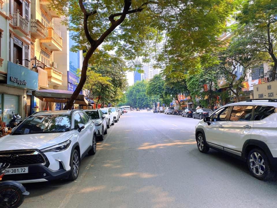 Nhà phố Nguyễn Chánh – Nam Trung Yên, view sân chơi, 200m2 MT rộng tuyệt đẹp Nhà phố Nguyễn Chánh – Nam Trung Yên, view sân chơi, 200m2 MT rộng tuyệt đẹp