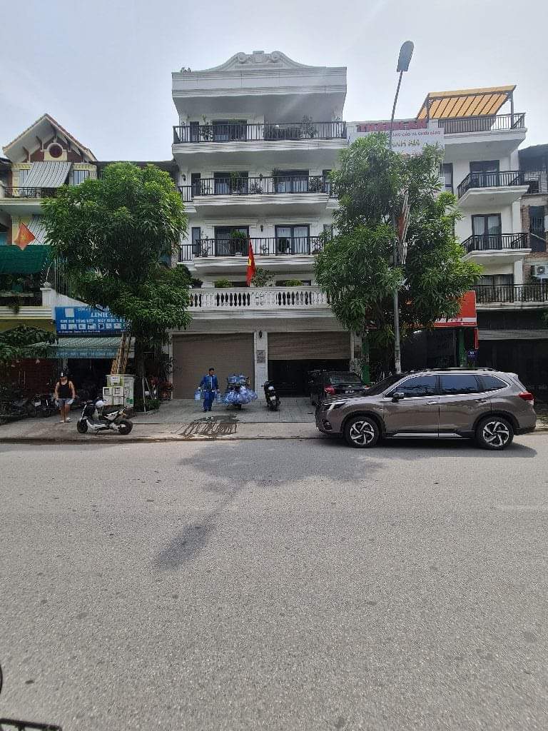 Tuyệt phẩm Cầu Giấy, mặt phố Xuân Quỳnh,  khu phố Đại gia, 82m2 giá nét 40 tỷ