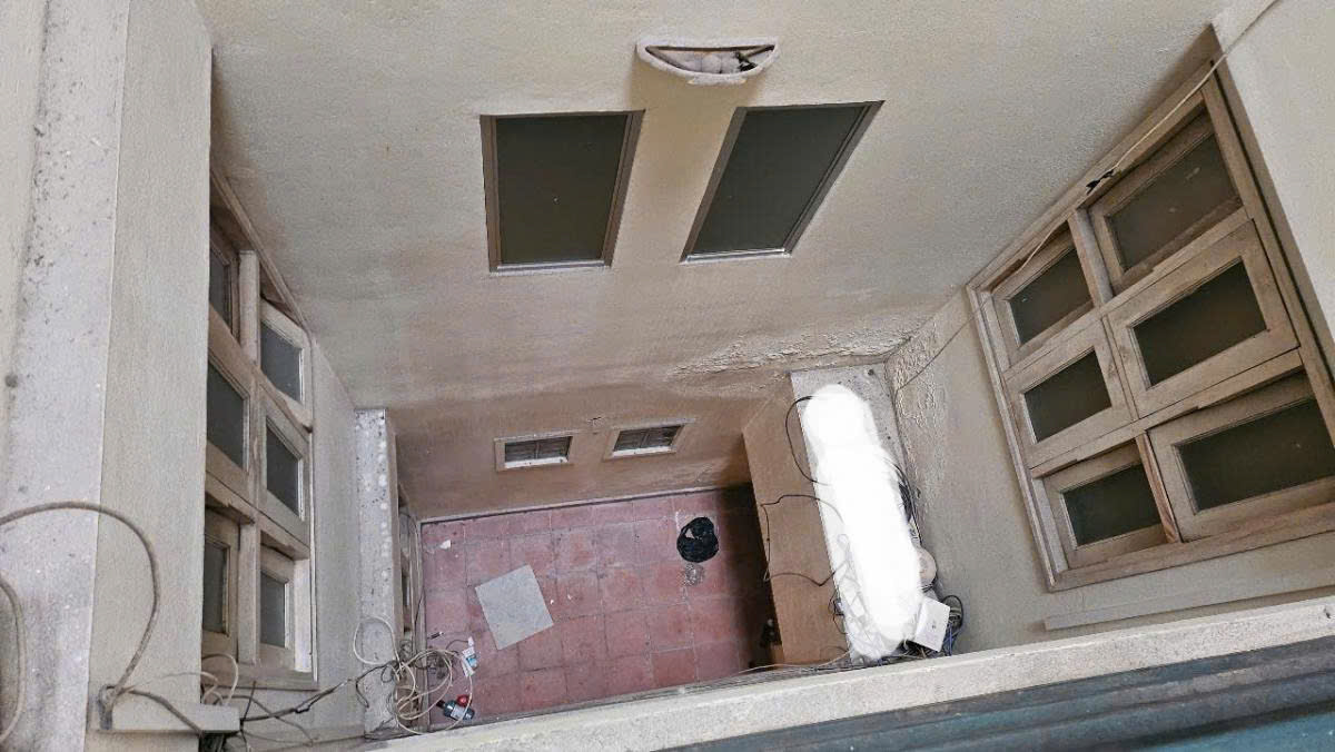 Bán nhà phố Đào Tấn, vỉa hè ô tô tránh, kinh doanh, 80m2 mặt tiền 5.5m giá bán 30 tỷ Bán nhà phố Đào Tấn, vỉa hè ô tô tránh, kinh doanh, 80m2 mặt tiền 5.5m giá bán 30 tỷ