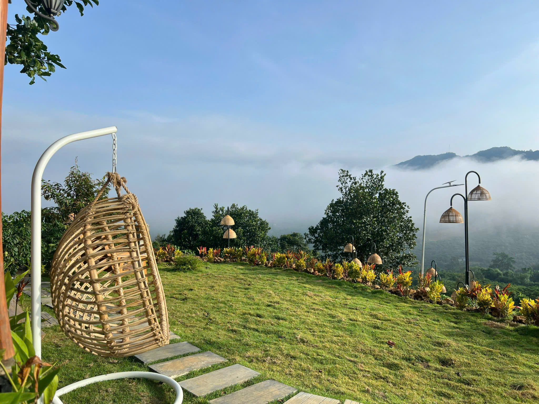 Đất nền nghỉ dưỡng ở Bảo Lộc 1000m2 - giá chỉ 1.9tr/m2, cộng đồng dân cư hiện hữu, SHR, IB EM