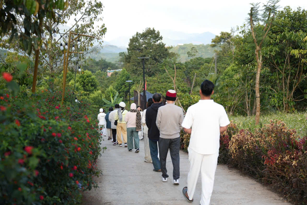 Làng Oa - Cộng đồng sống thuận tự nhiên, tử tế, cùng chung tần số. Không gian sống yên bình