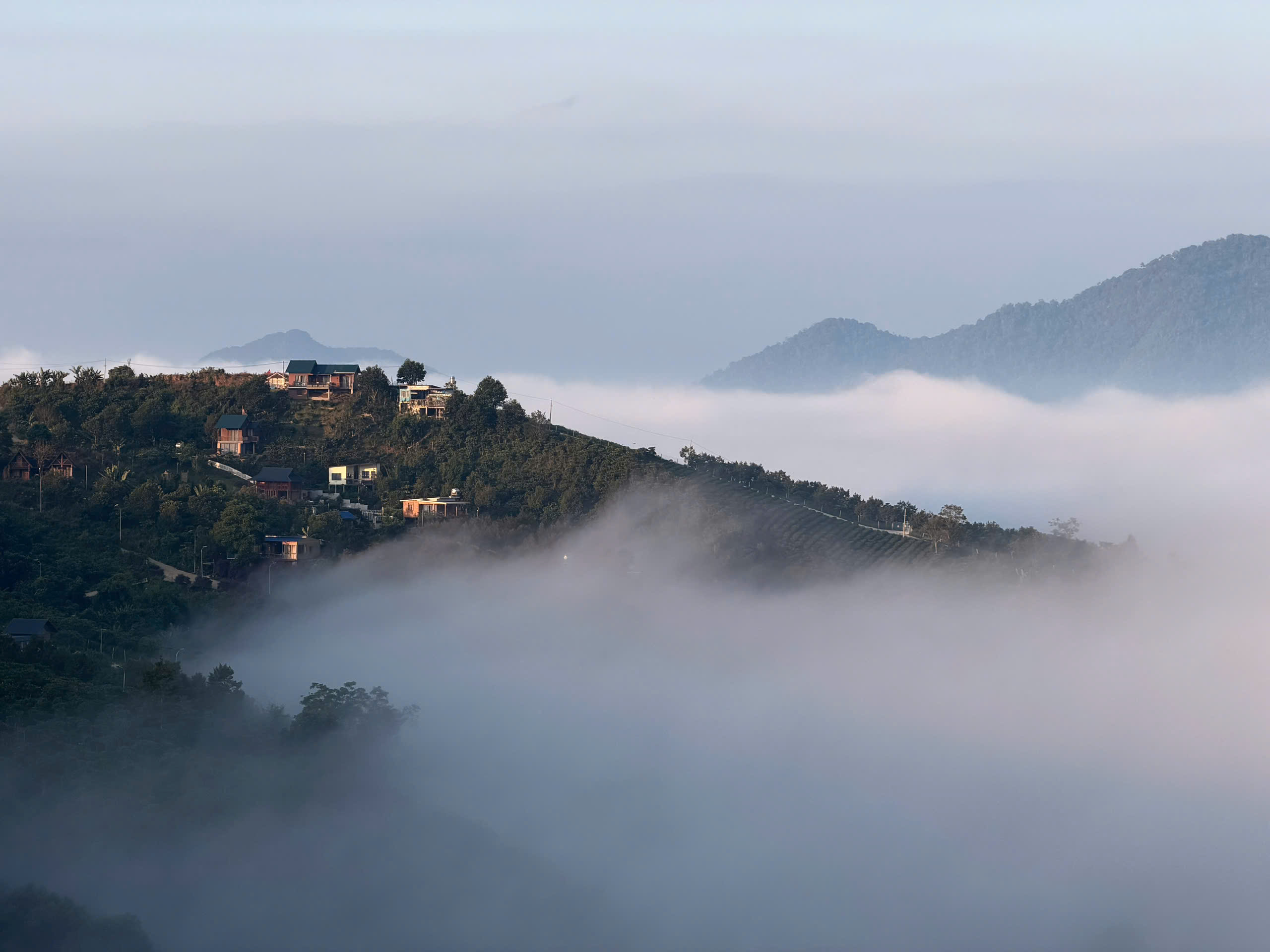 Vân Thôn Retreat - Bảo Lộc, nơi gia đình mình tìm lại sự yên bình và nhịp sống chậm rãi Vân Thôn Retreat - Bảo Lộc, nơi gia đình mình tìm lại sự yên bình và nhịp sống chậm rãi