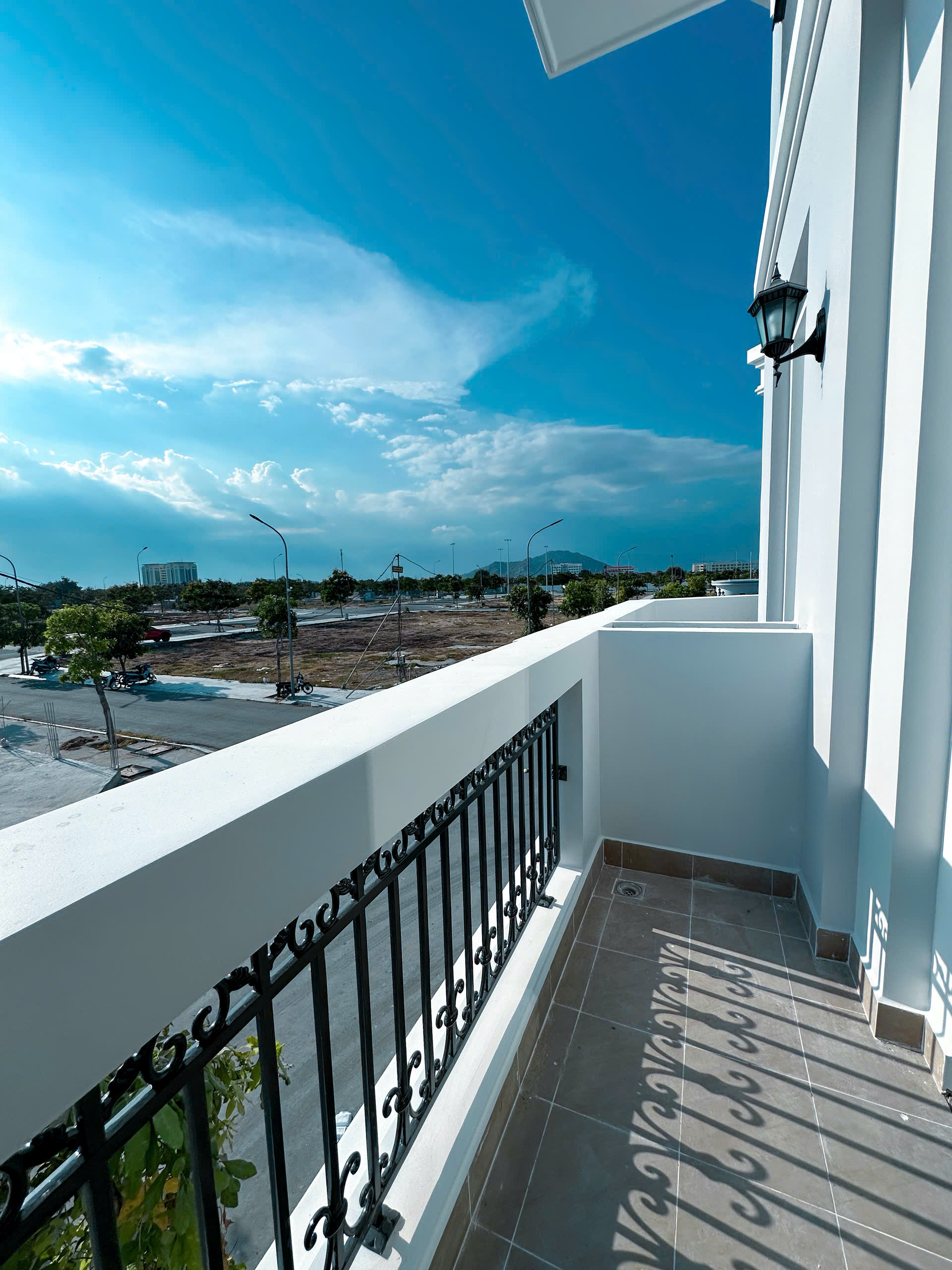 CHỈ CẦN 1 TỶ 890 (30%) SỞ HỮU NGAY SHOPHOUSE LIỀN KỀ CẠNH BIỂN - SỔ HỒNG LÂU DÀI CHỈ CẦN 1 TỶ 890 (30%) SỞ HỮU NGAY SHOPHOUSE LIỀN KỀ CẠNH BIỂN - SỔ HỒNG LÂU DÀI