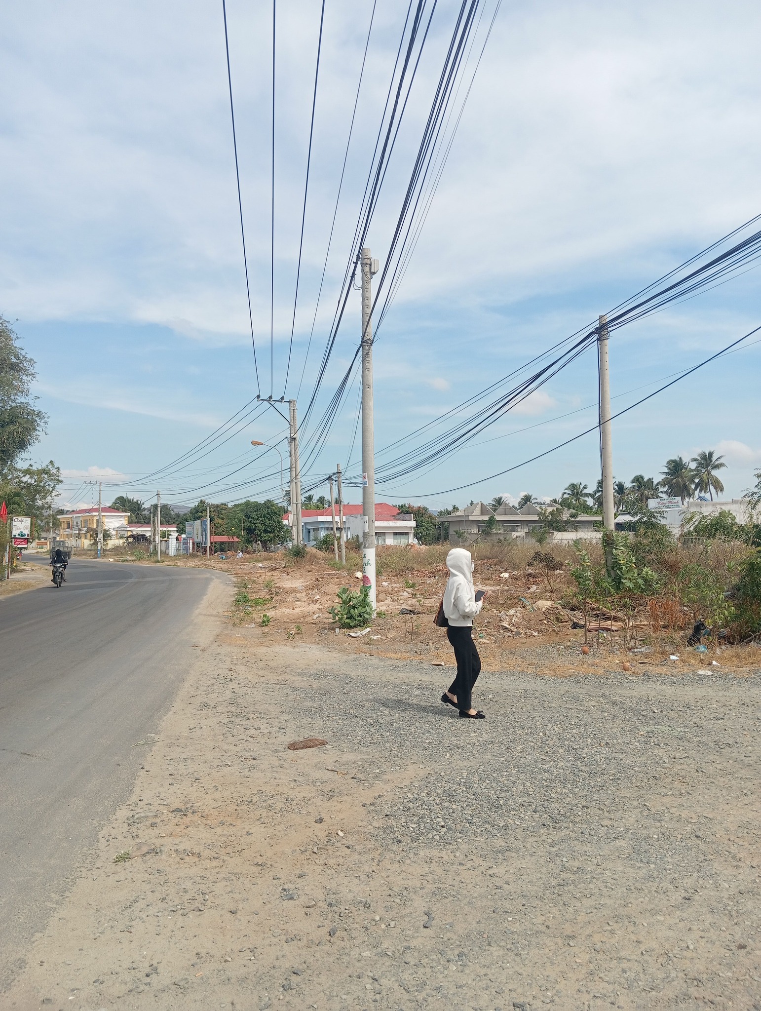 🔥 SUẤT NGOẠI GIAO - ĐẤT BIỂN BÌNH THUẬN - SỔ SẴN 🔥
🌊 Giá full chỉ 1,xx tỷ – Chỉ 5 phút ra biển