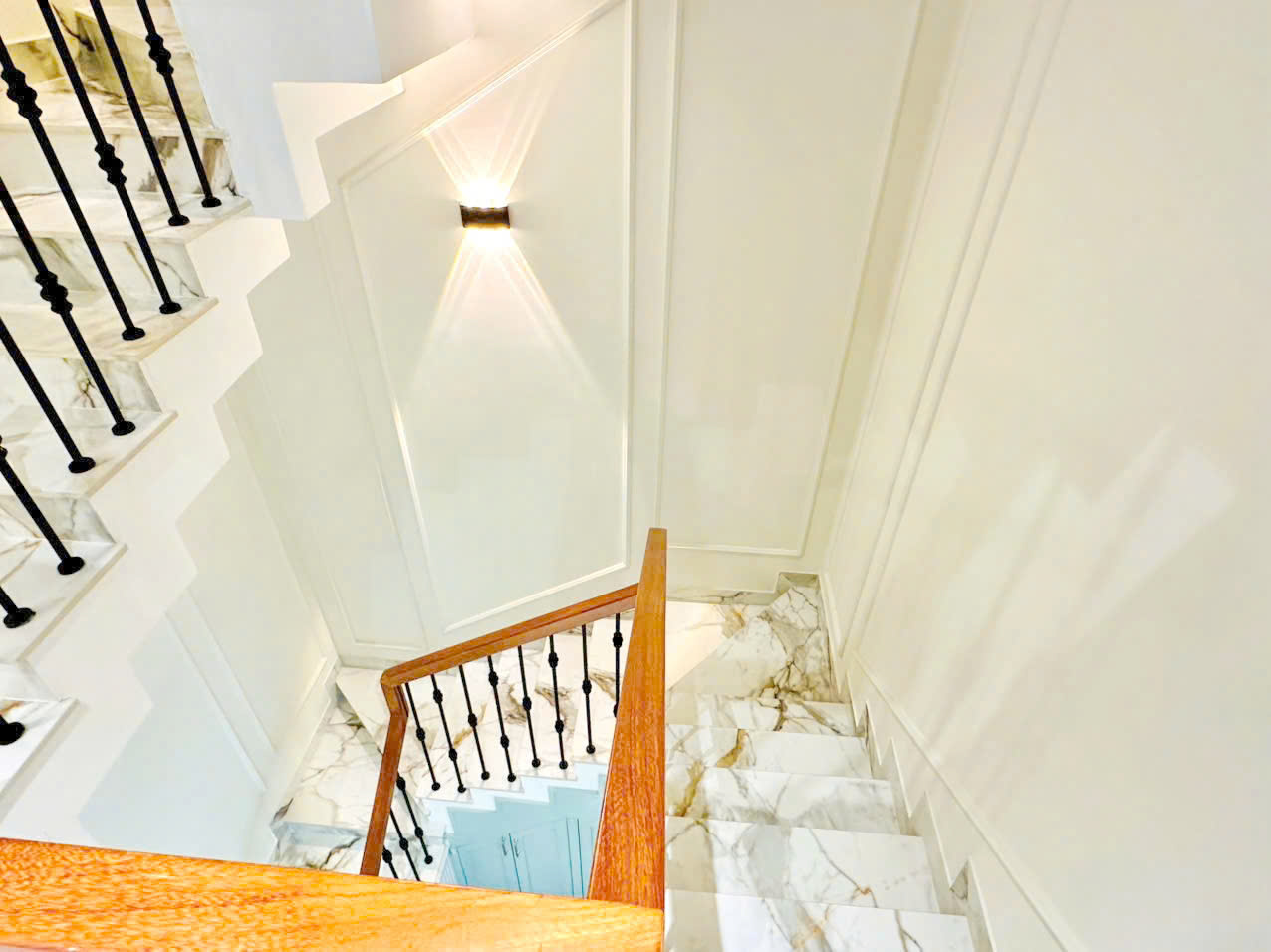 🌇 BIỆT THỰ ĐẸP NHẤT GÓC ĐS TÂN QUY Q7 🌇 BIỆT THỰ ĐẸP NHẤT GÓC ĐS TÂN QUY Q7