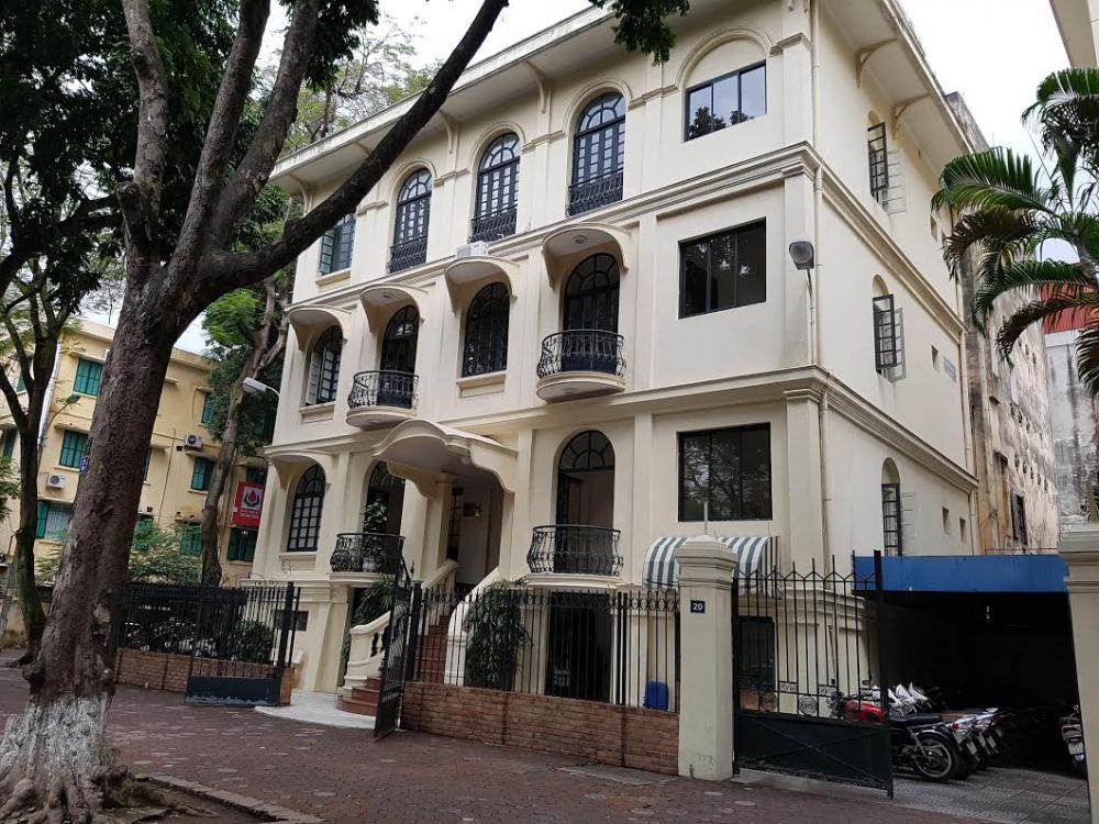 Binhbds cho thuê mặt phố Trần Hưng Đạo lô góc 150m2 giá hơn 90tr/ tháng