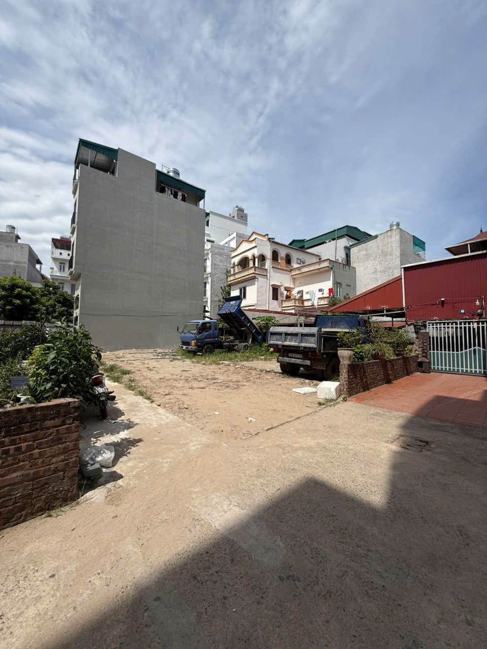 Lãi ngân hàng cao cần bán gấp mảnh đất 30m2 Thanh Am Long Biên Lãi ngân hàng cao cần bán gấp mảnh đất 30m2 Thanh Am Long Biên