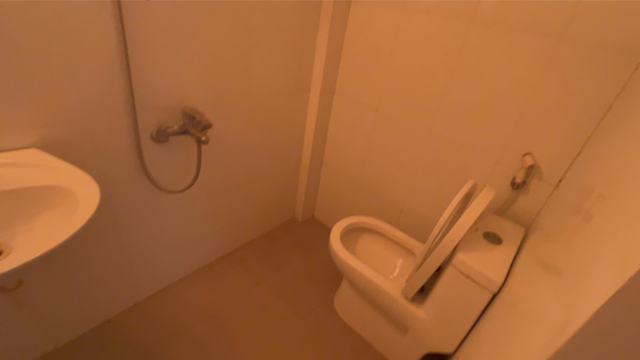 Binhbds cho thuê nhà ngõ Hàng Quạt 5 tầng 13tr/ tháng