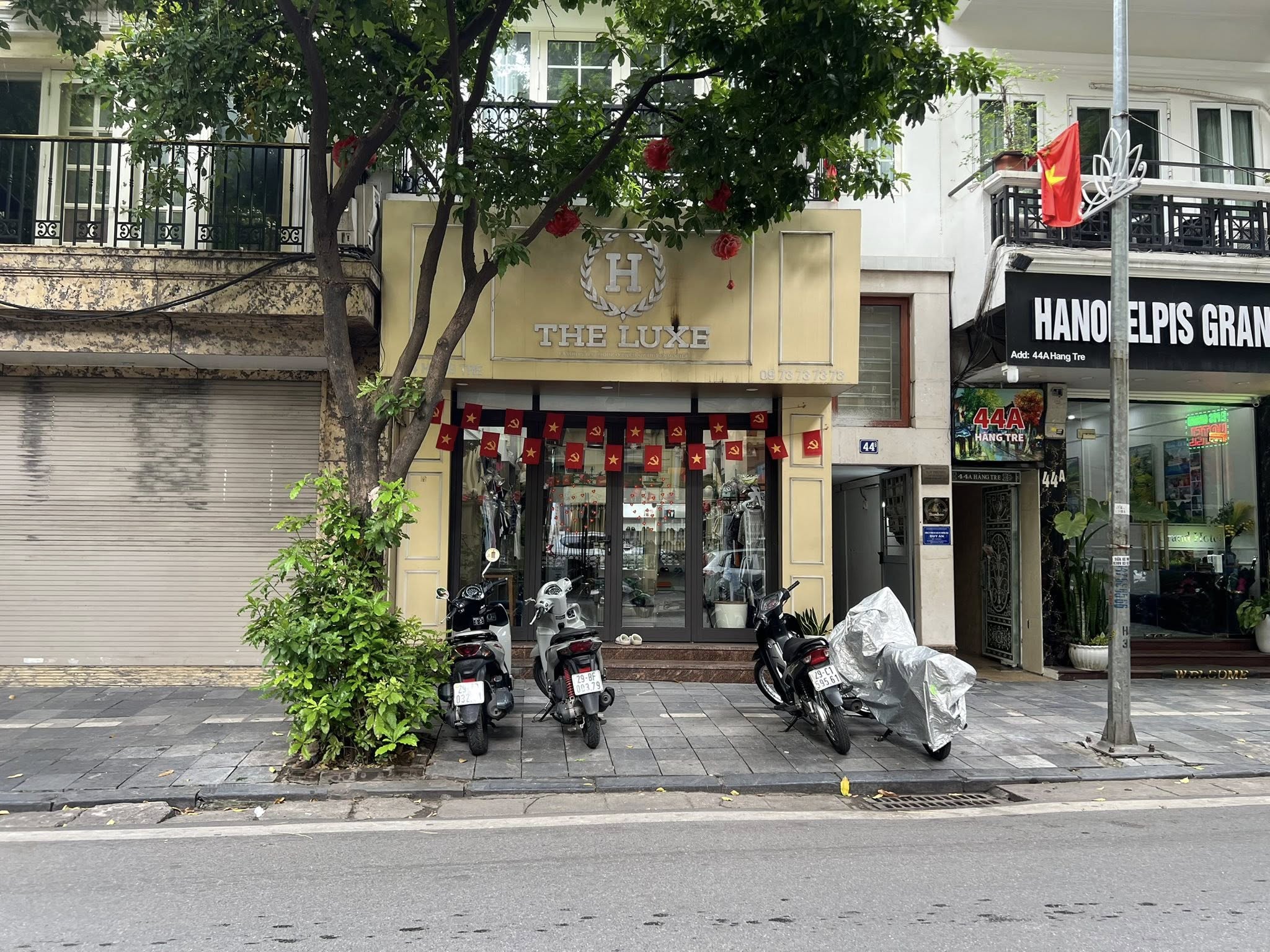 Binhbds cho thuê cửa hàng mặt phố Hàng Gà 40m2 mặt tiền 4m riêng biệt