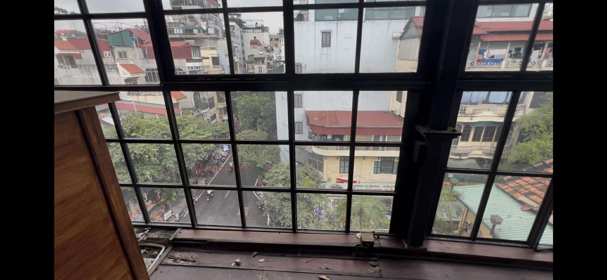 Binhbds cho thuê 120m2 Cầu Gỗ 3 mặt thoáng view tháp rùa 30tr / tháng