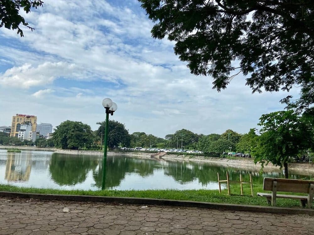 Bán đất hiếm gần Hồ Ba Mẫu – 50m², 2 mặt thoáng, giá chỉ hơn 10 tỷ! Bán đất hiếm gần Hồ Ba Mẫu – 50m², 2 mặt thoáng, giá chỉ hơn 10 tỷ!