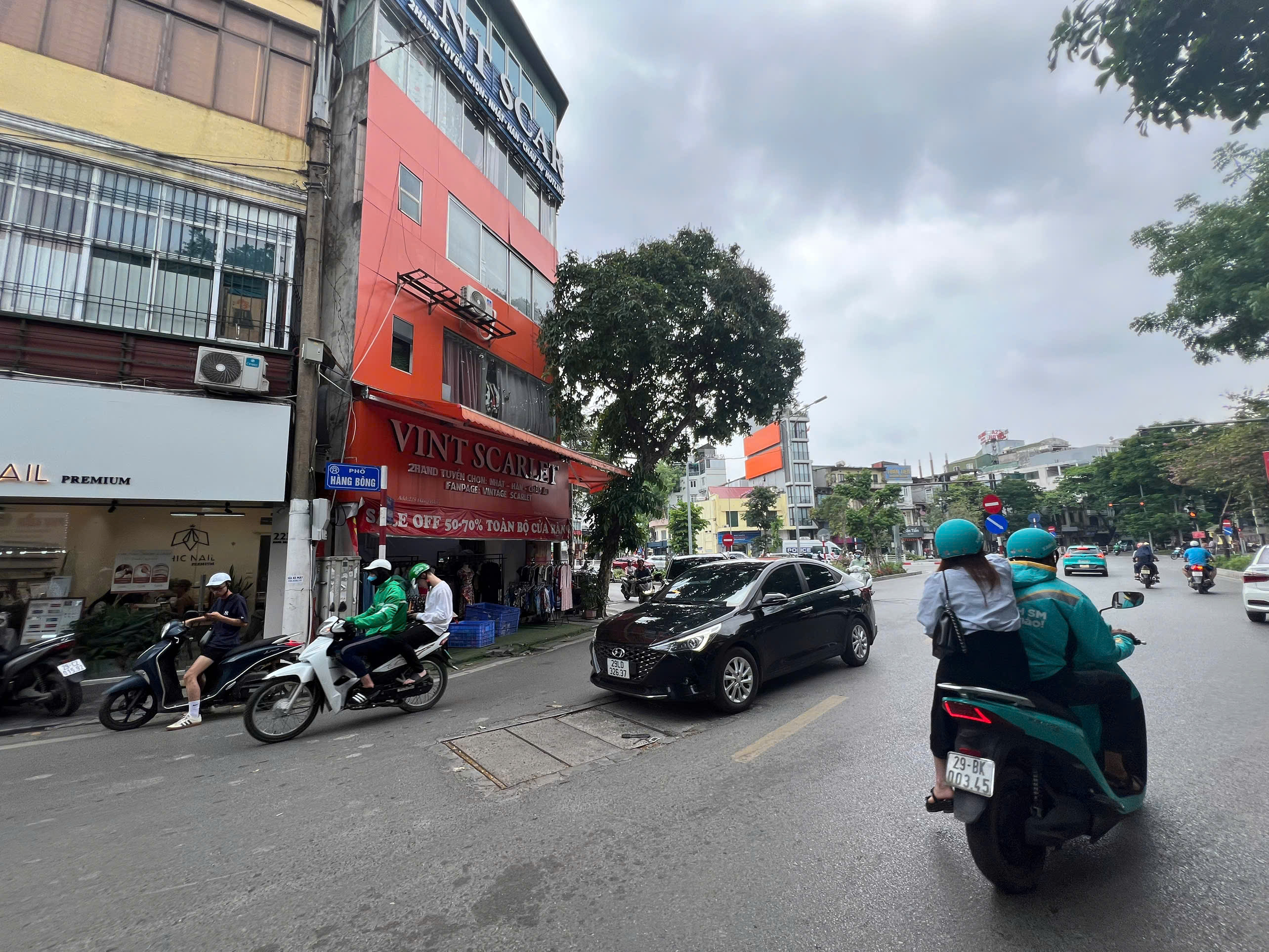 Binhbds cho thuê cửa hàng Cấm Chỉ - Hàng Bông Binhbds cho thuê cửa hàng Cấm Chỉ - Hàng Bông