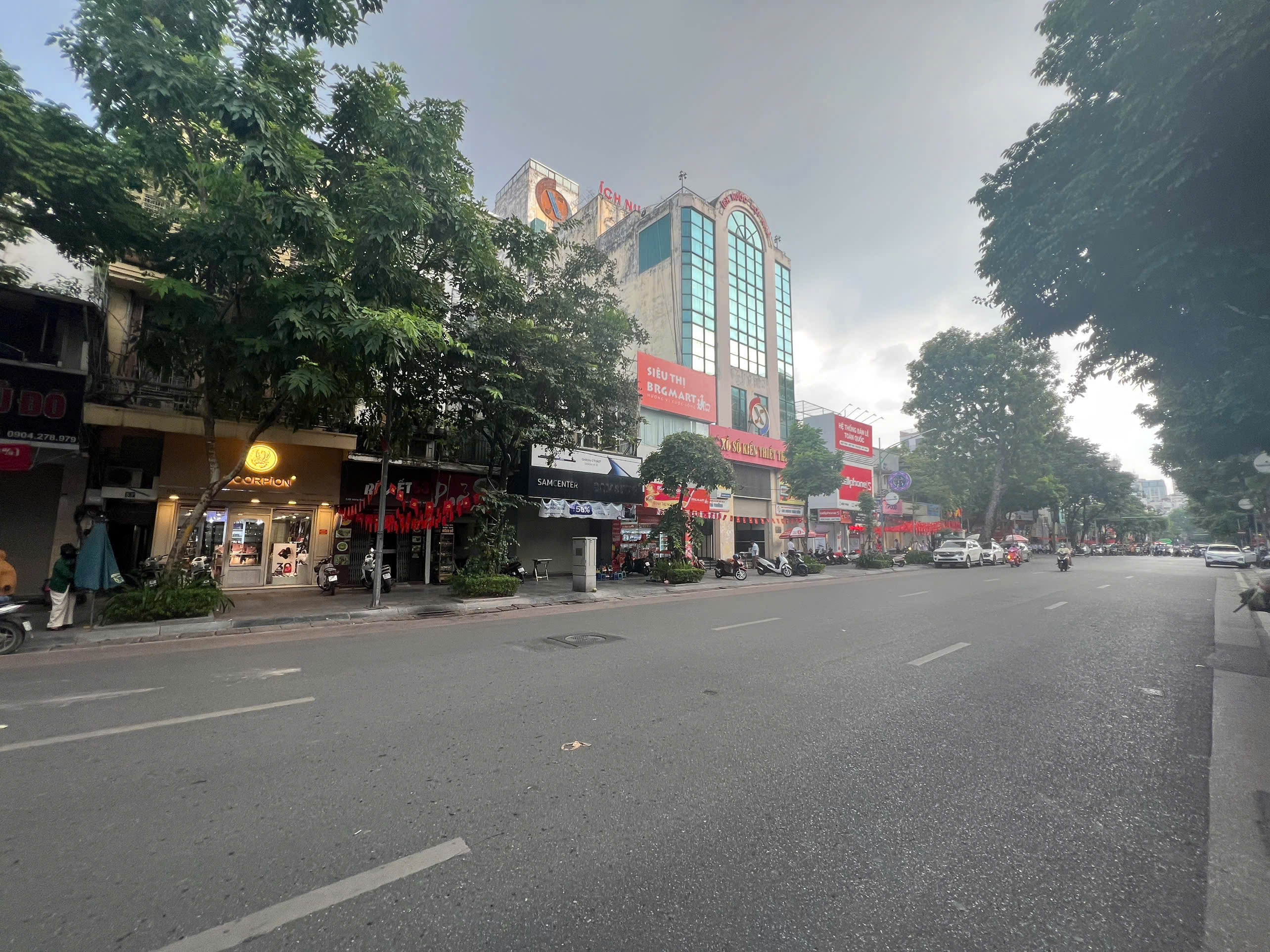 Binhbds cho thuê cửa hàng mặt phố Hàng Bài riêng biệt 10tr/ tháng