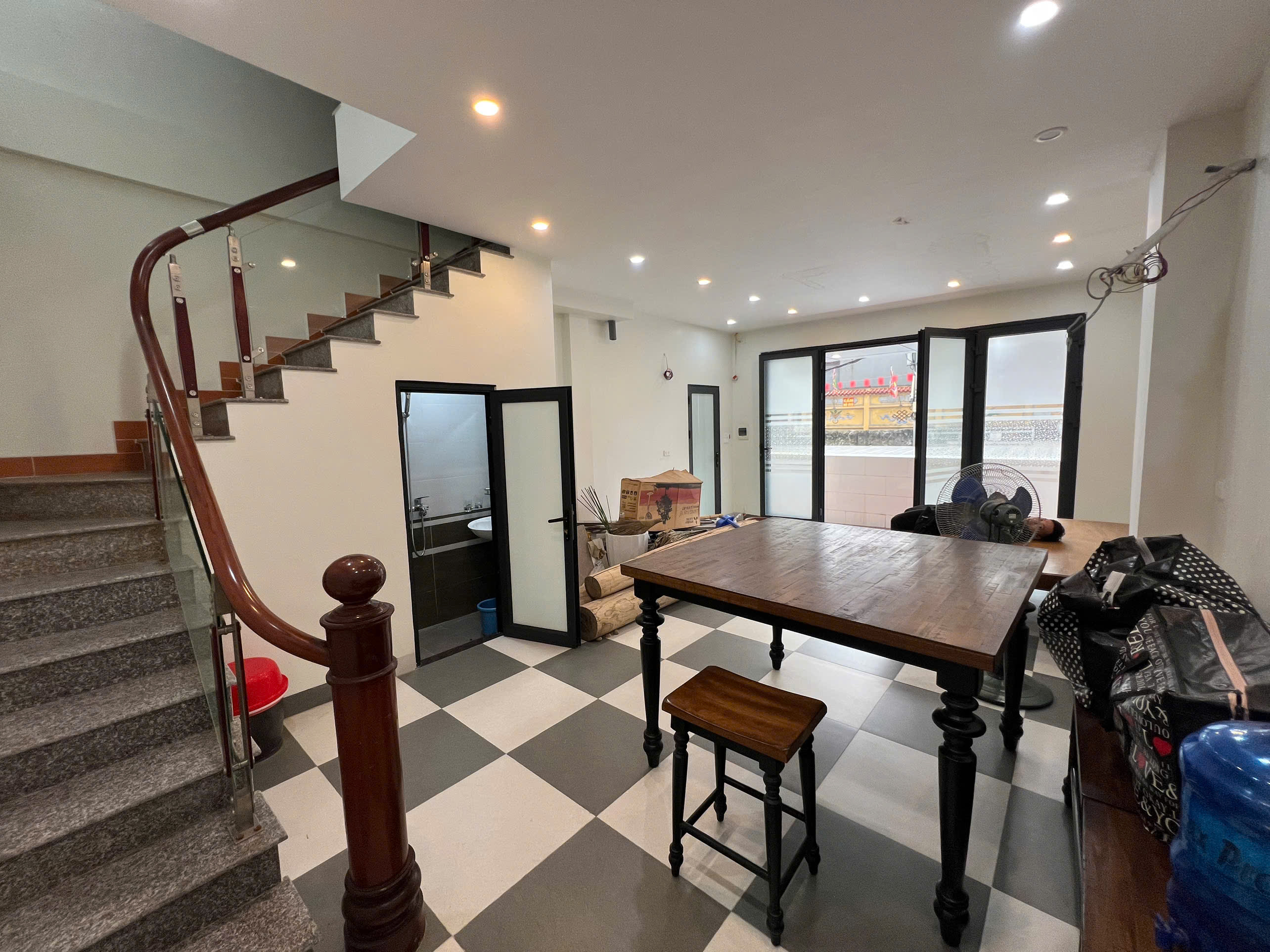 Binhbds cho thuê nhà mới 5 tầng Ngọc Thuỵ view sông Hồng 10tr/ tháng Binhbds cho thuê nhà mới 5 tầng Ngọc Thuỵ view sông Hồng 10tr/ tháng