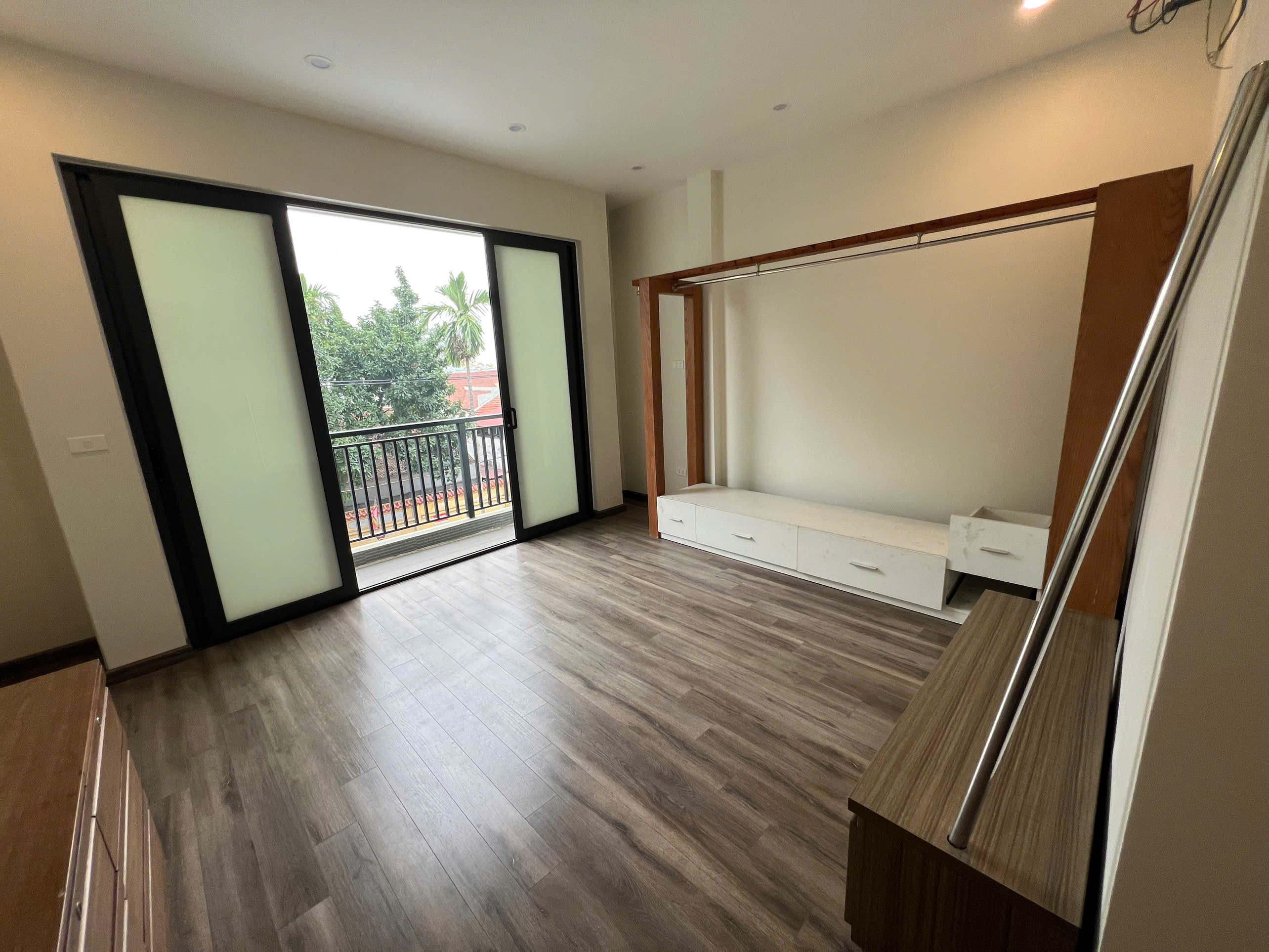 Binhbds bán nhà 5 tầng mới tinh – ô tô đỗ cửa, view sông Hồng hiếm có chỉ hơn 8 tỷ Binhbds bán nhà 5 tầng mới tinh – ô tô đỗ cửa, view sông Hồng hiếm có chỉ hơn 8 tỷ