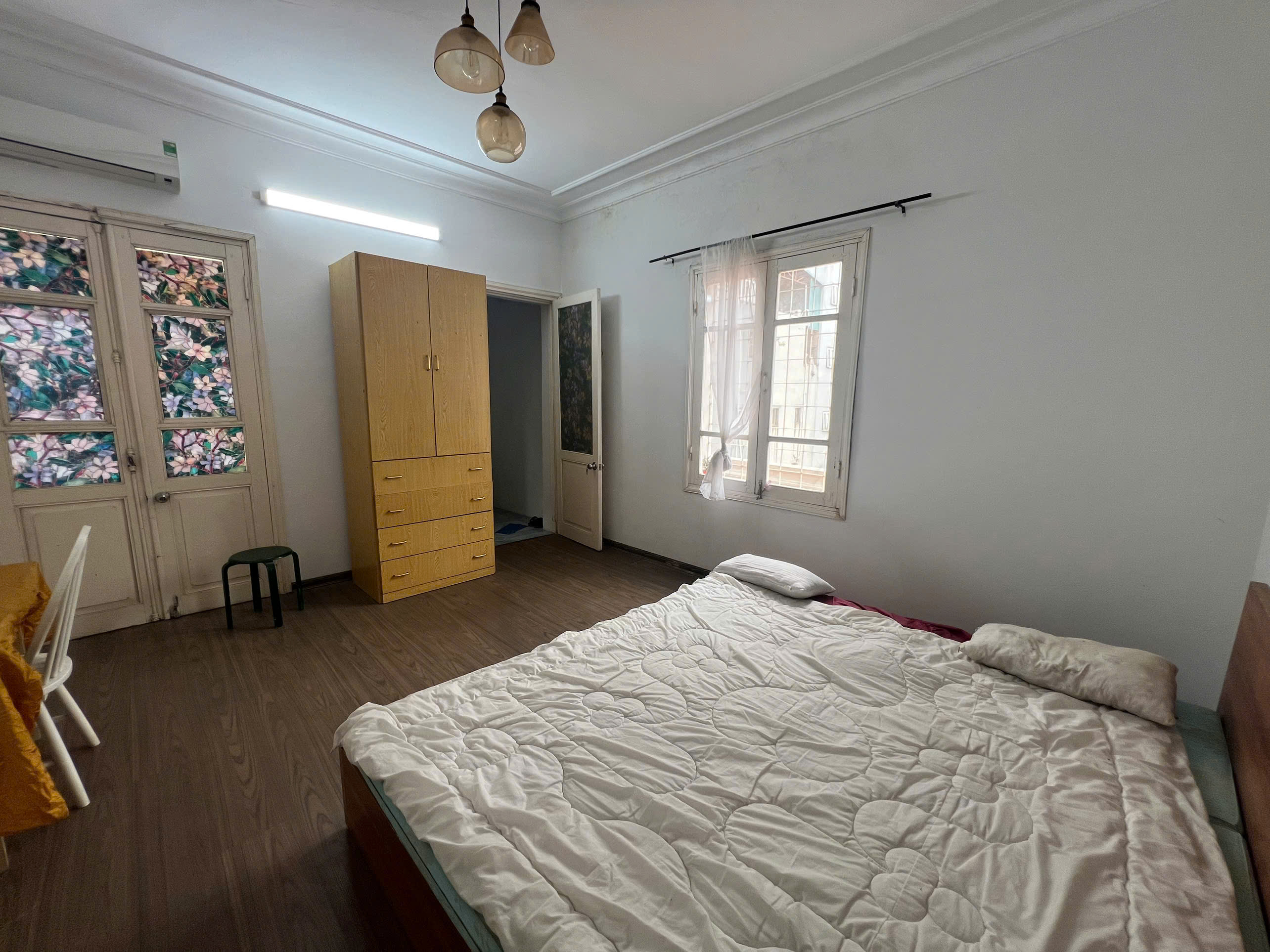 Binhbds cho thuê nhà Hàng Mã 35m2 x 4 tầng 10tr/ tháng