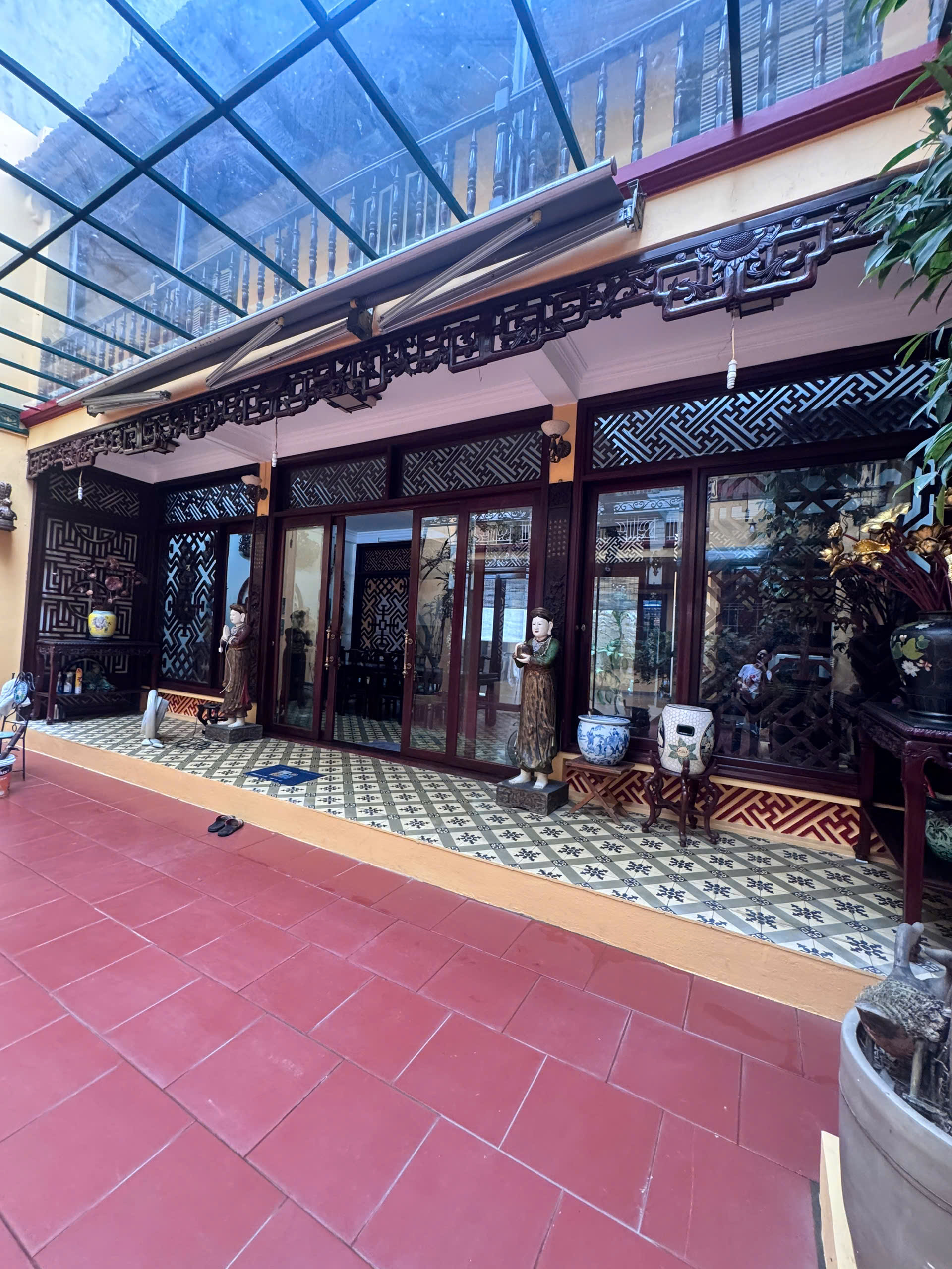 Binhbds cho thuê biệt thự sân vườn Bồ Đề 300m2 Binhbds cho thuê biệt thự sân vườn Bồ Đề 300m2