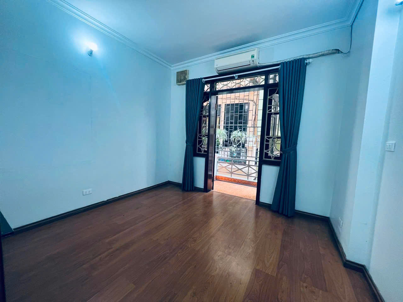 Binhbds cho thuê nhà Xuân Diệu 50m2 x 3 tầng 12tr/ tháng