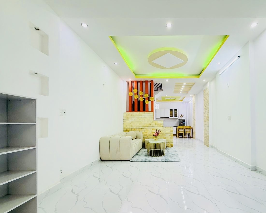 HẺM XE HƠI THÔNG 5M ,SÁT TRƯỜNG TÂN SƠN 50m, 3TẦNG NHỈNH 6TỶ HẺM XE HƠI THÔNG 5M ,SÁT TRƯỜNG TÂN SƠN 50m, 3TẦNG NHỈNH 6TỶ