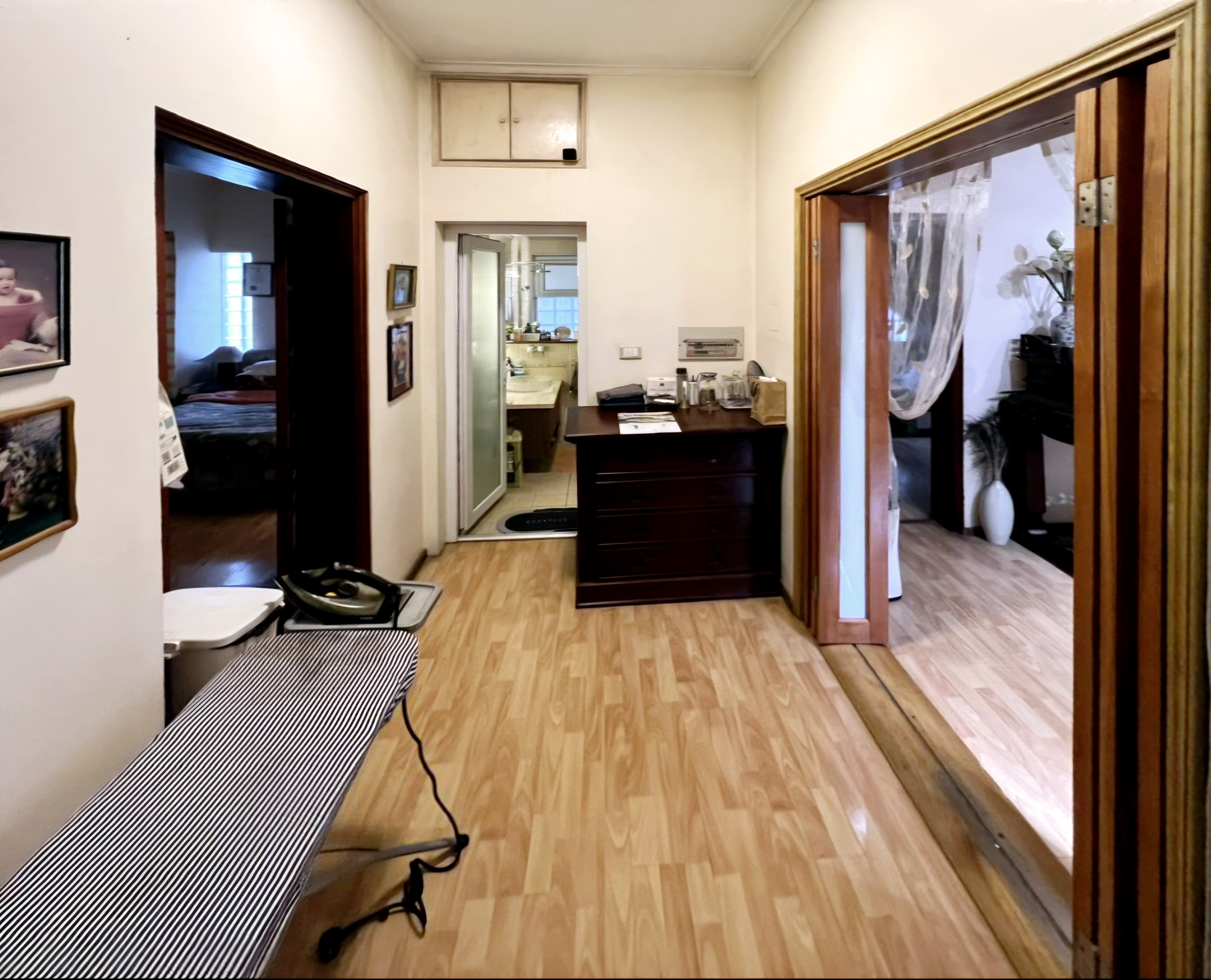 Biệt thự Võng Thị, Tây Hồ 163m2 x 2 tầng, ô tô tránh, MT 12,6m, 105 tỷ