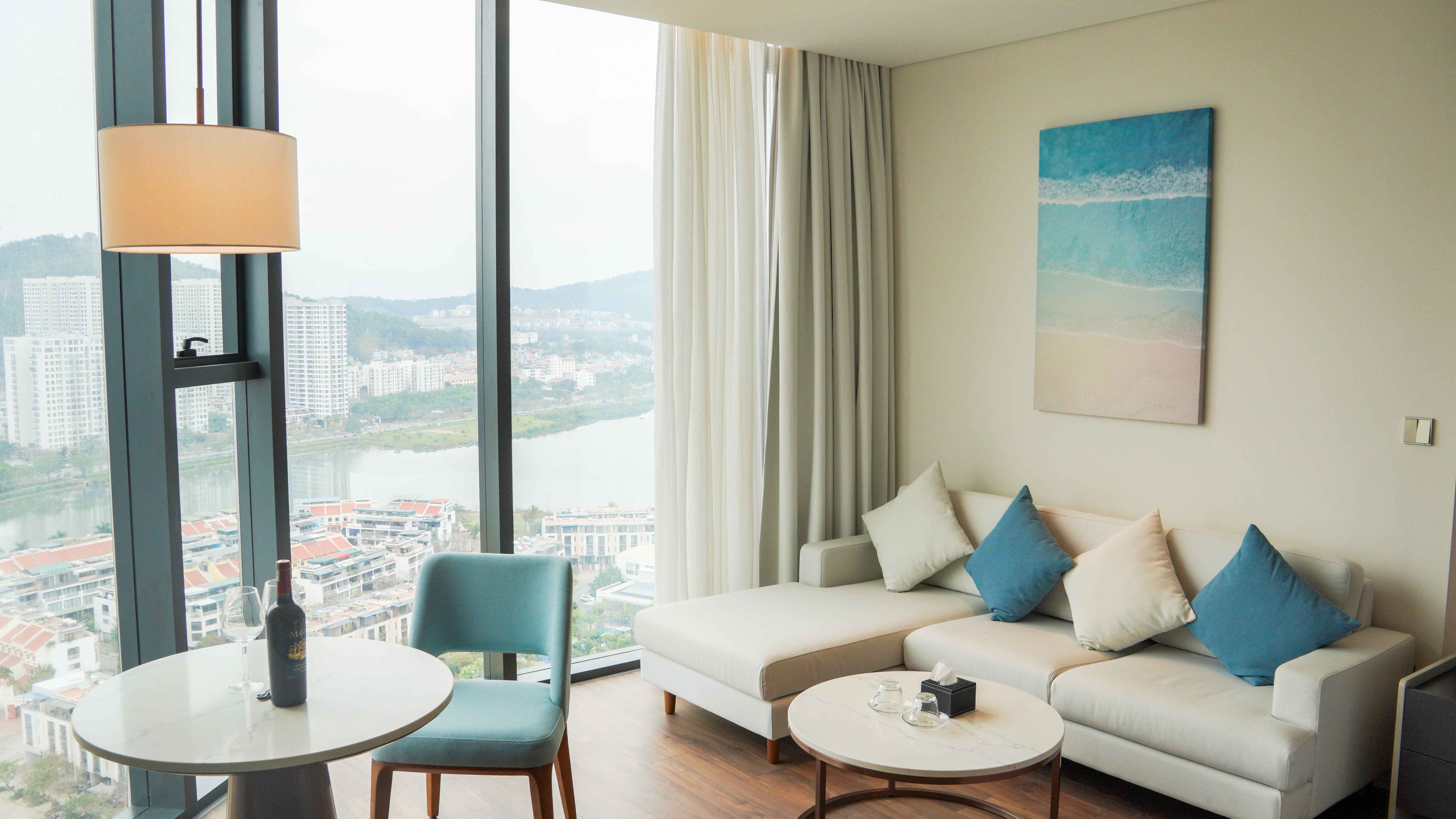 Chủ nhà định cư bán gấp căn 1PN trục 05 A La Carte Hạ Long, view Hồ, 47.7m², giá 2.5 tỷ