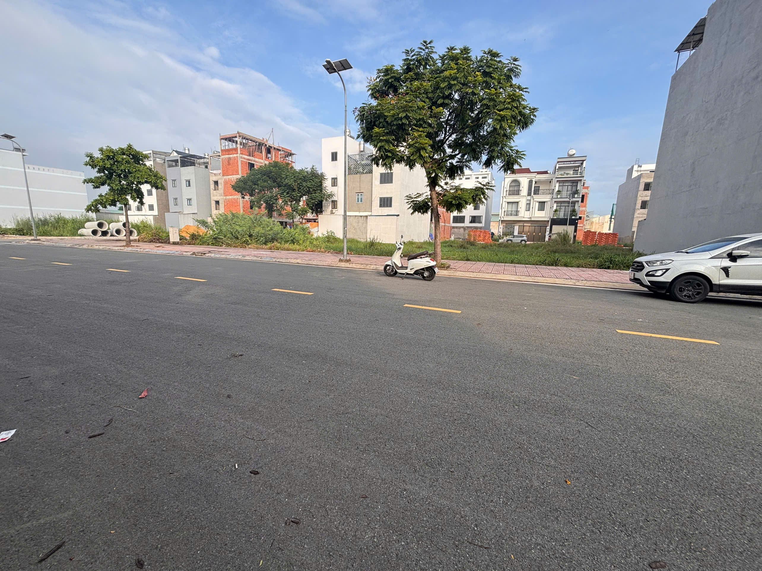 Bán 2 miếng đất 180m2, full thổ cư, hẻm xe hơi rộng rãi đường Tây Lân, nhỉnh 10 tỷ