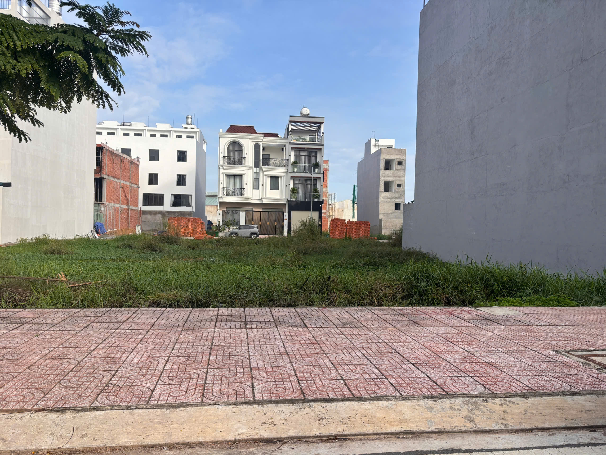 Bán 2 miếng đất 180m2, full thổ cư, hẻm xe hơi rộng rãi đường Tây Lân, nhỉnh 10 tỷ