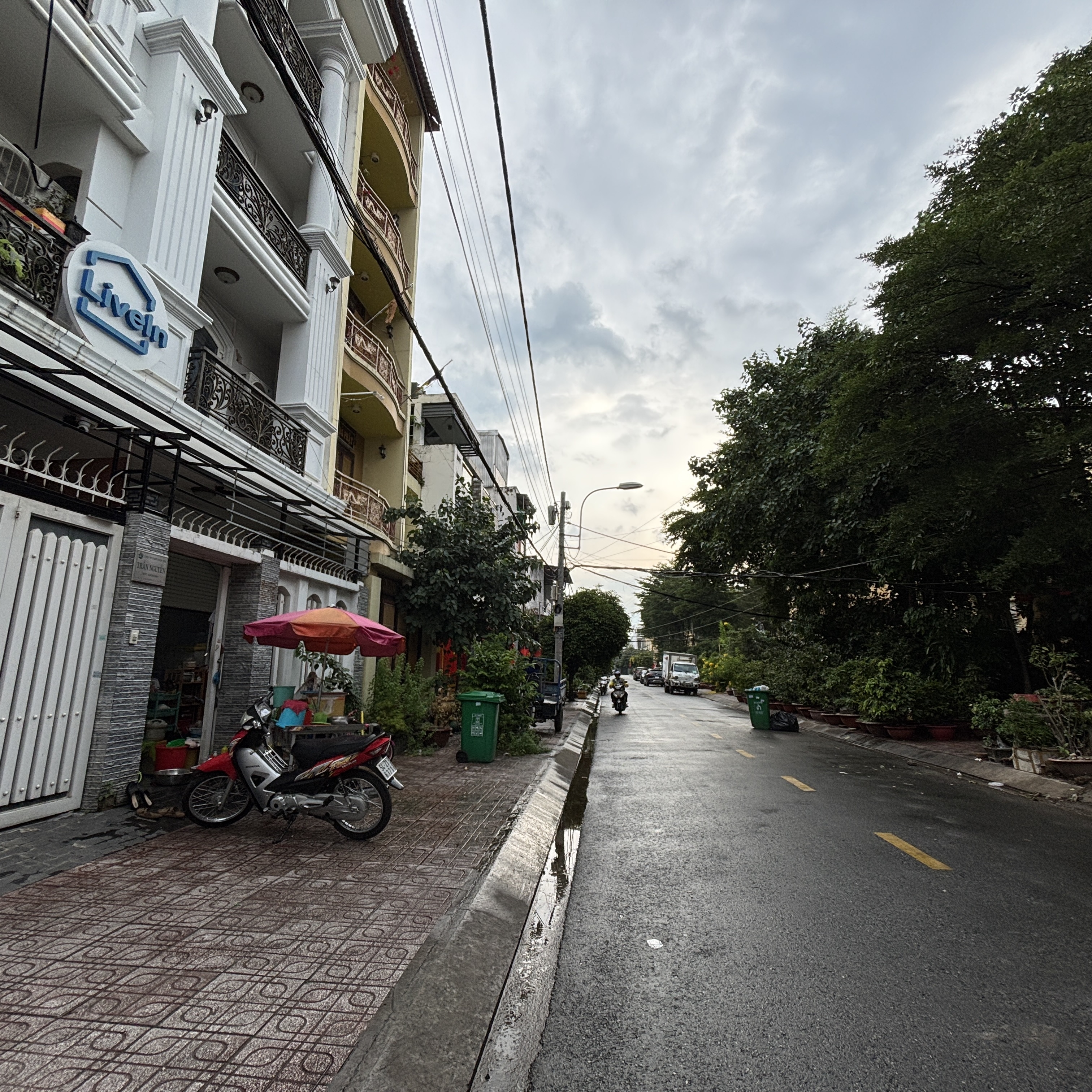 Bán gấp Nhà 3 tầng, gần công viên – khu VIP Bùi Minh Trực, P6 – Quận 8