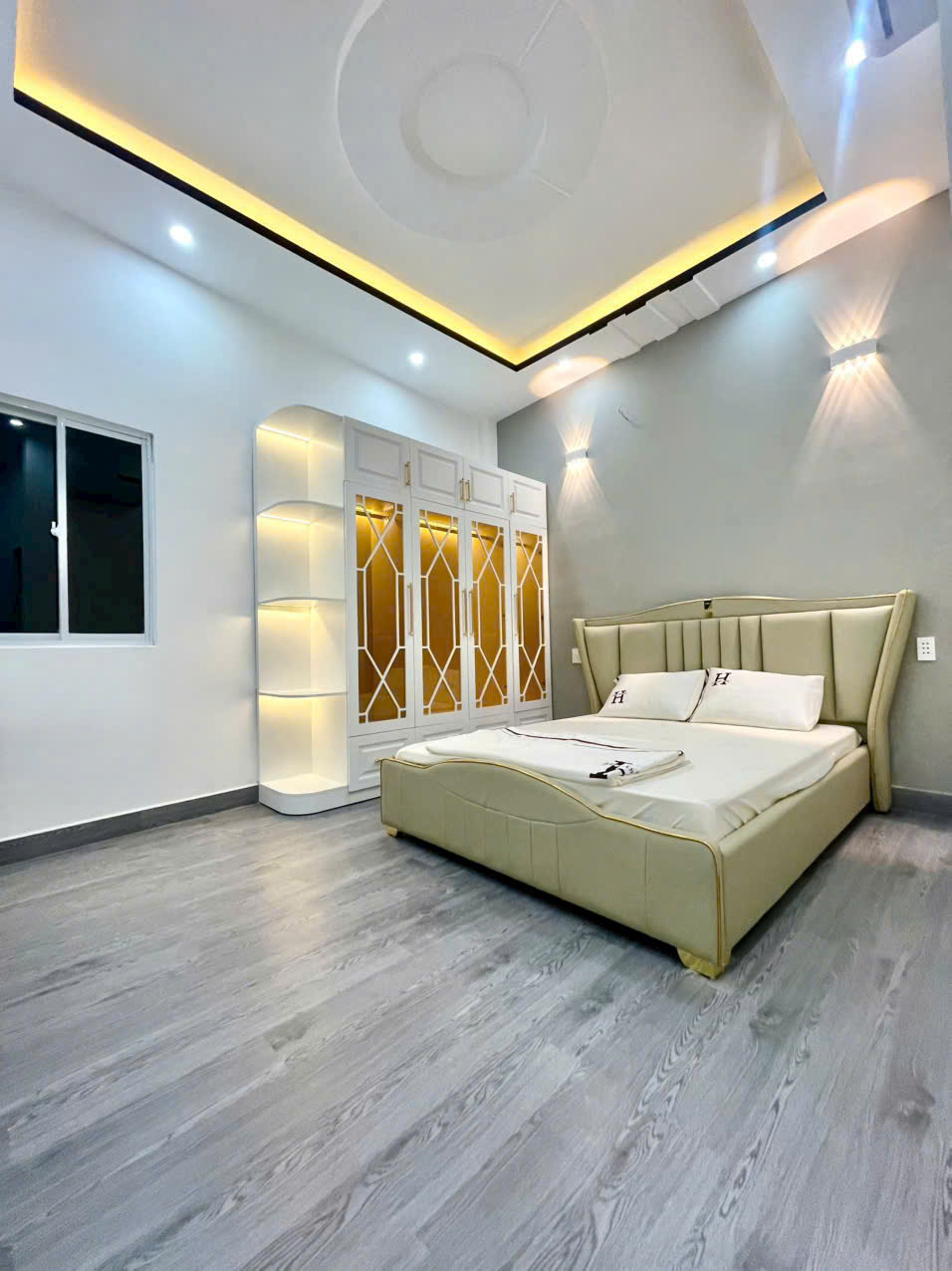 Bán nhà đẹp sân vườn Huỳnh Tấn Phát, Nhà Bè, Dt 5 x20m. Giá 4,38 tỷ