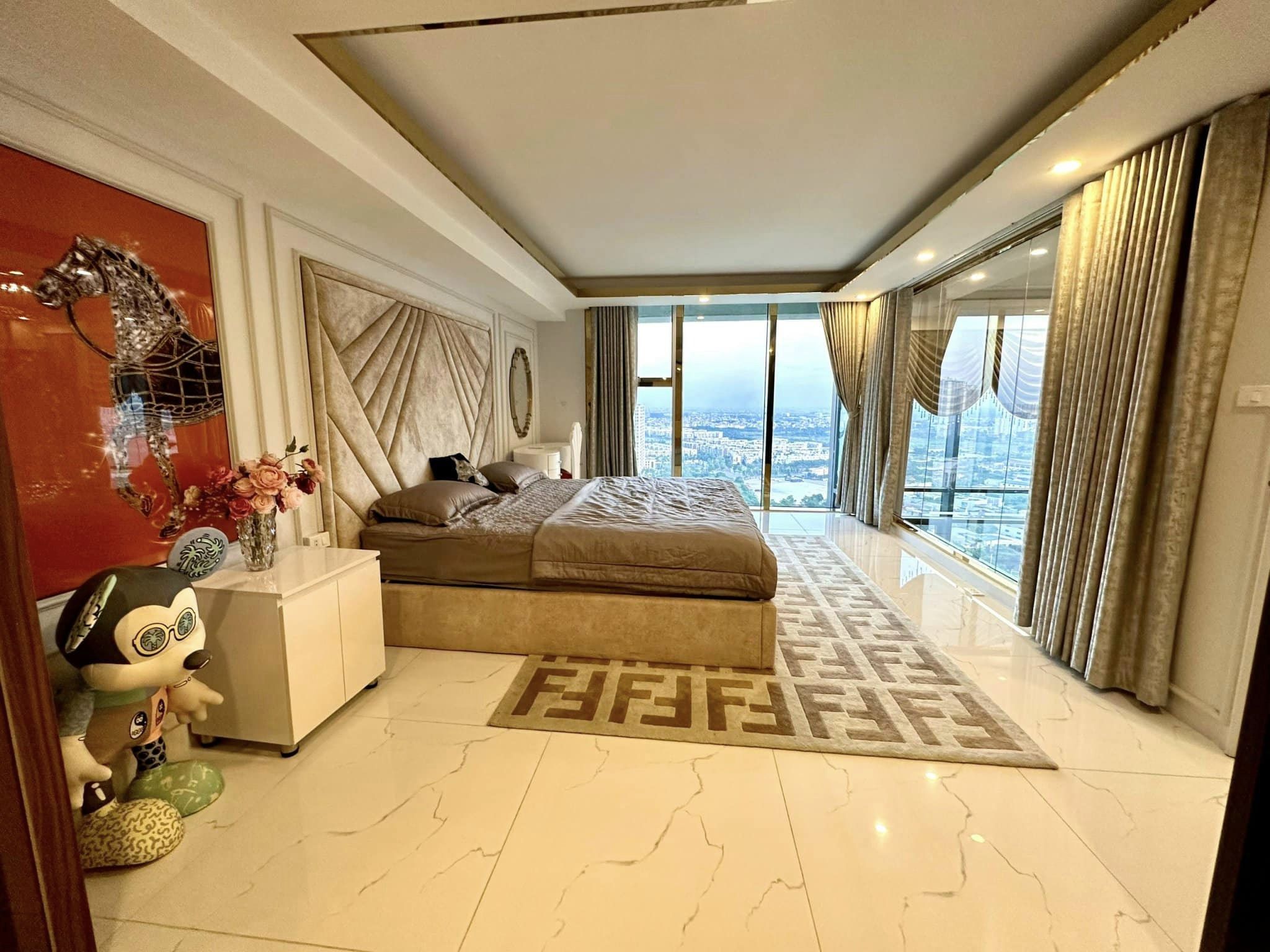 Biệt thự trên không penthouse 360m2 Vinhomes Metropolis T44 - 45 view toàn cảnh Hồ Tây