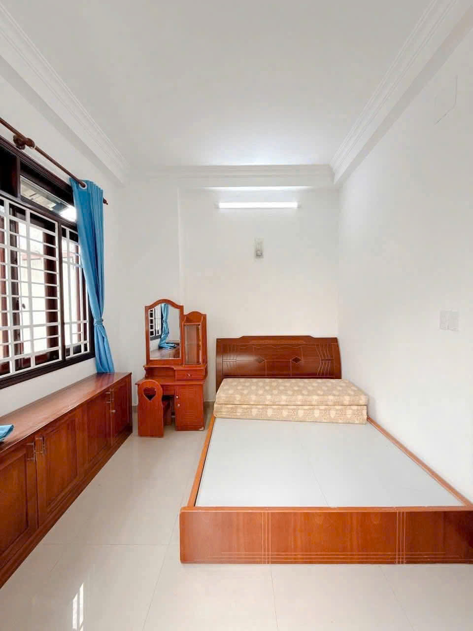 ​Bán nhà góc 2 MT, 3L, 6pn, ngay nguyễn thị thập, Q.7